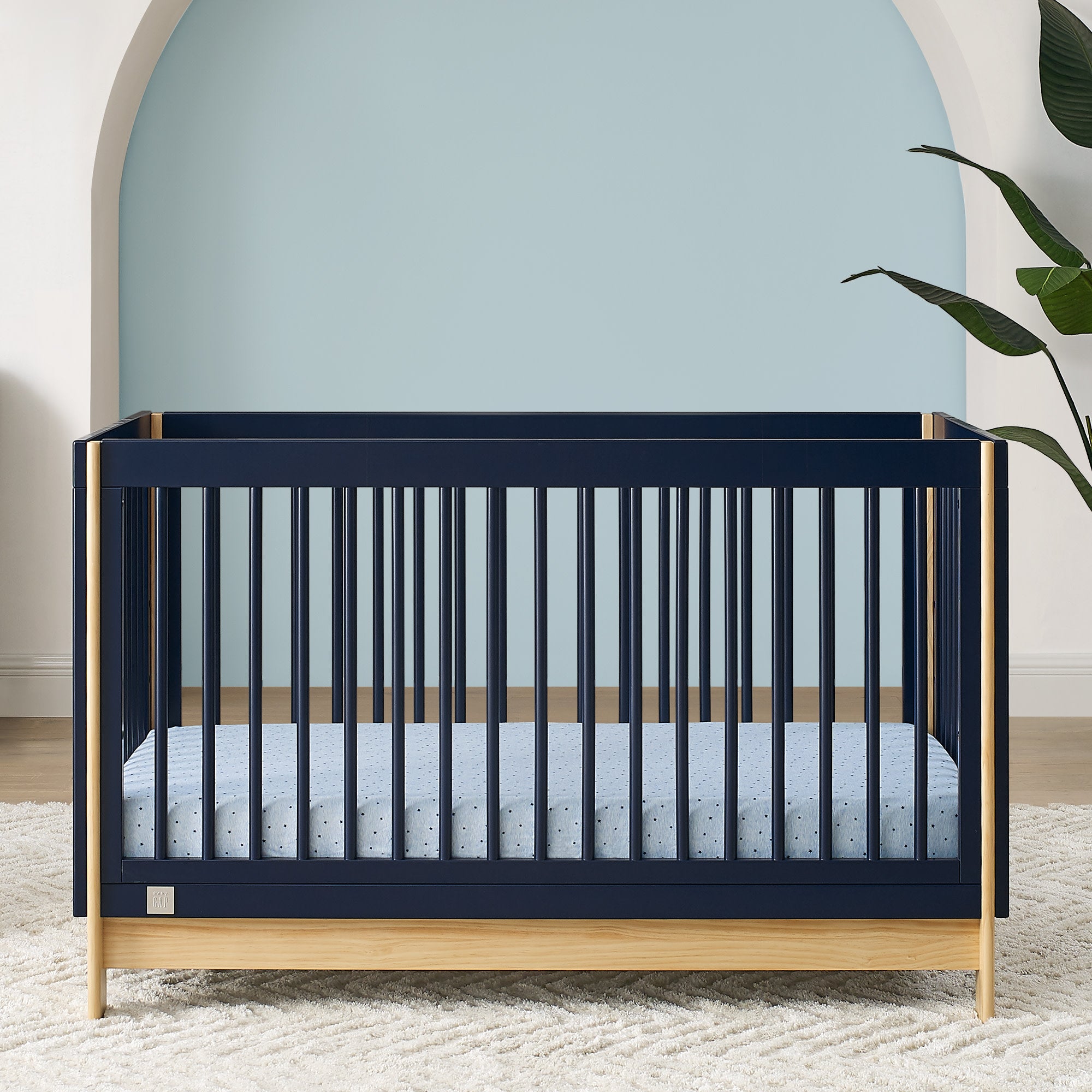 BabyGap Tate 4-in-1 Convertible Crib - Nursery Essential for Newborn to Toddler | Safe & Stylish Baby Bed for Nursery, Bedroom & Daycare
