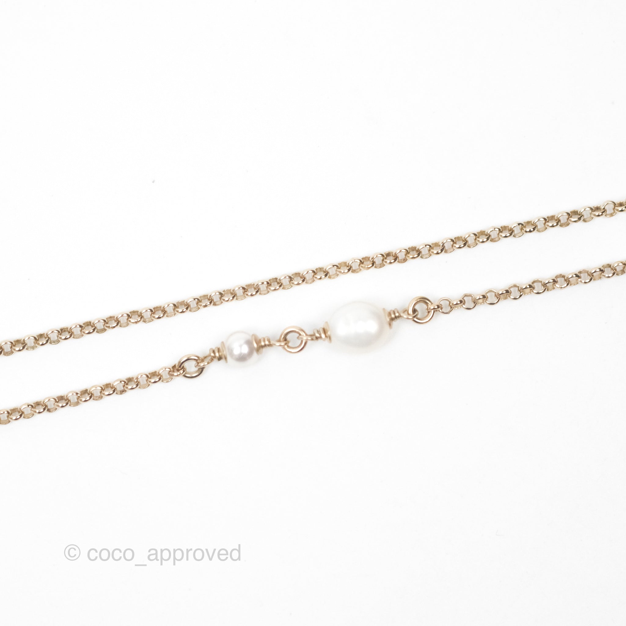 Chanel CC Pearl Necklace in Gold Tone 20K - Elegant Fashion Jewelry for Women, Perfect for Parties, Weddings & Special Occasions