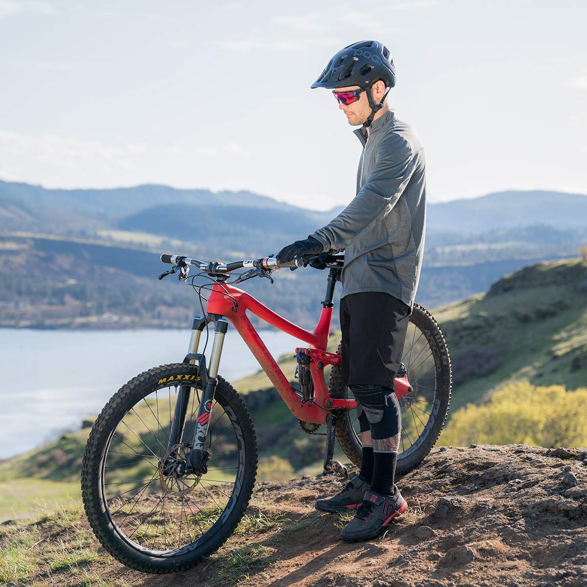 Showers Pass Men's Cross Country Waterproof DWR Cycling Shorts - Water-Resistant Bike Shorts for Mountain Biking & Outdoor Adventures