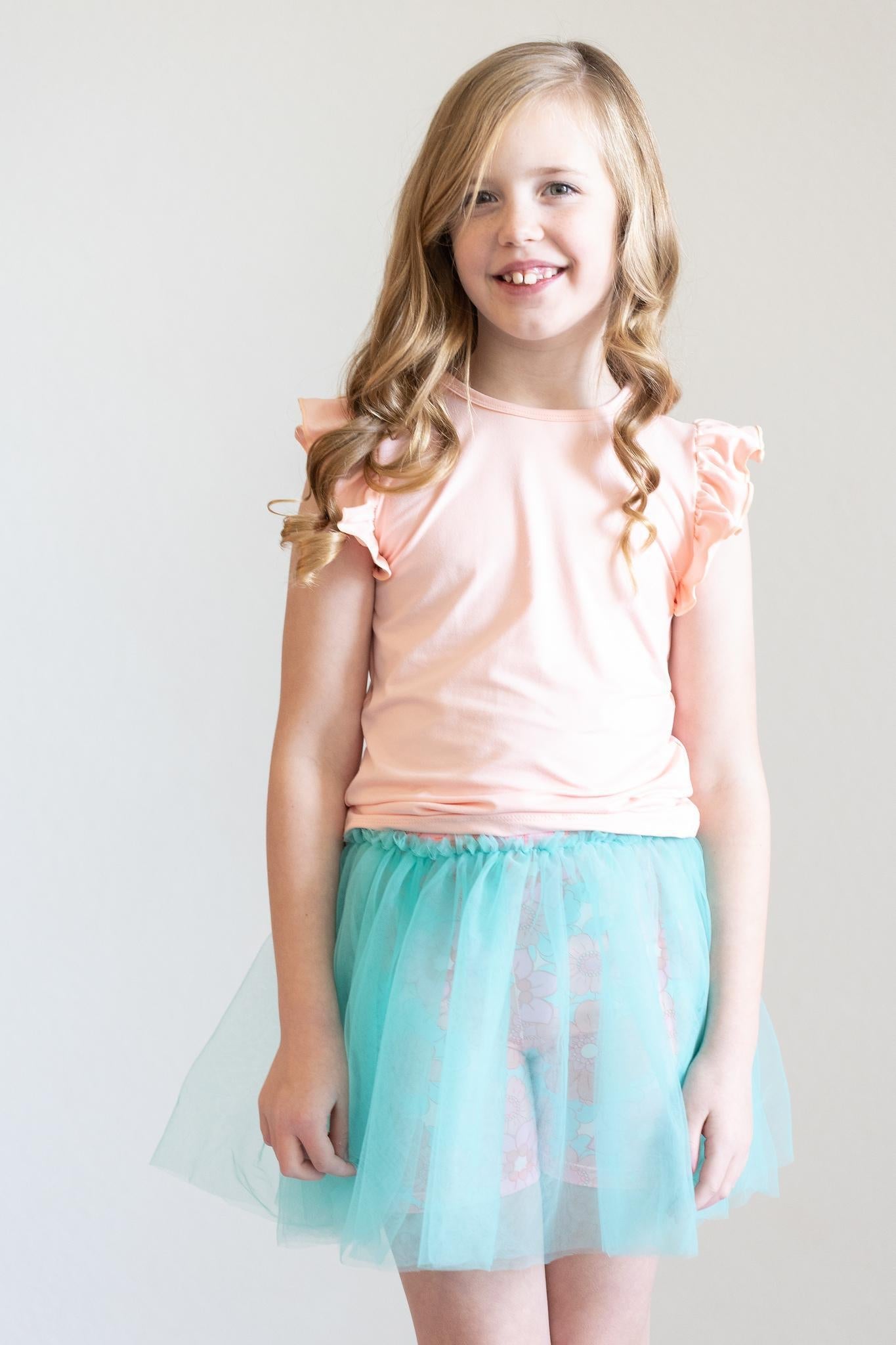 Peach Short Sleeve Ruffle Blouse for Women - Summer Fashion Top with Ruffled Hem - Perfect for Casual Outings, Beach Vacations, and Date Nights