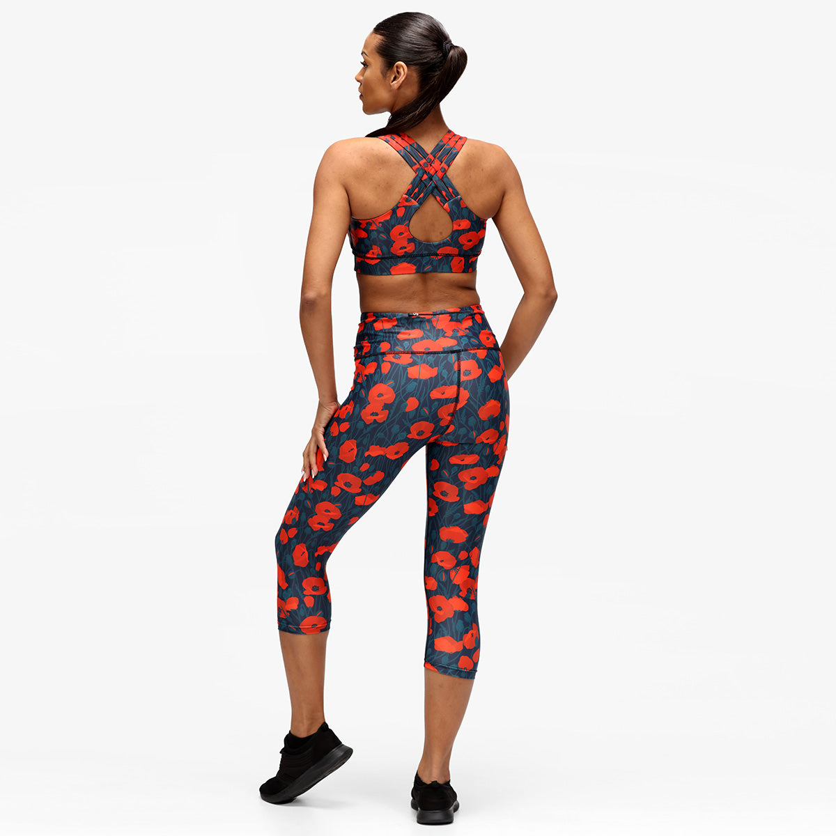 Stylish Poppy Field Capri Pants for Women - Comfortable Summer Casual Wear - Perfect for Beach, Vacation & Outdoor Activities