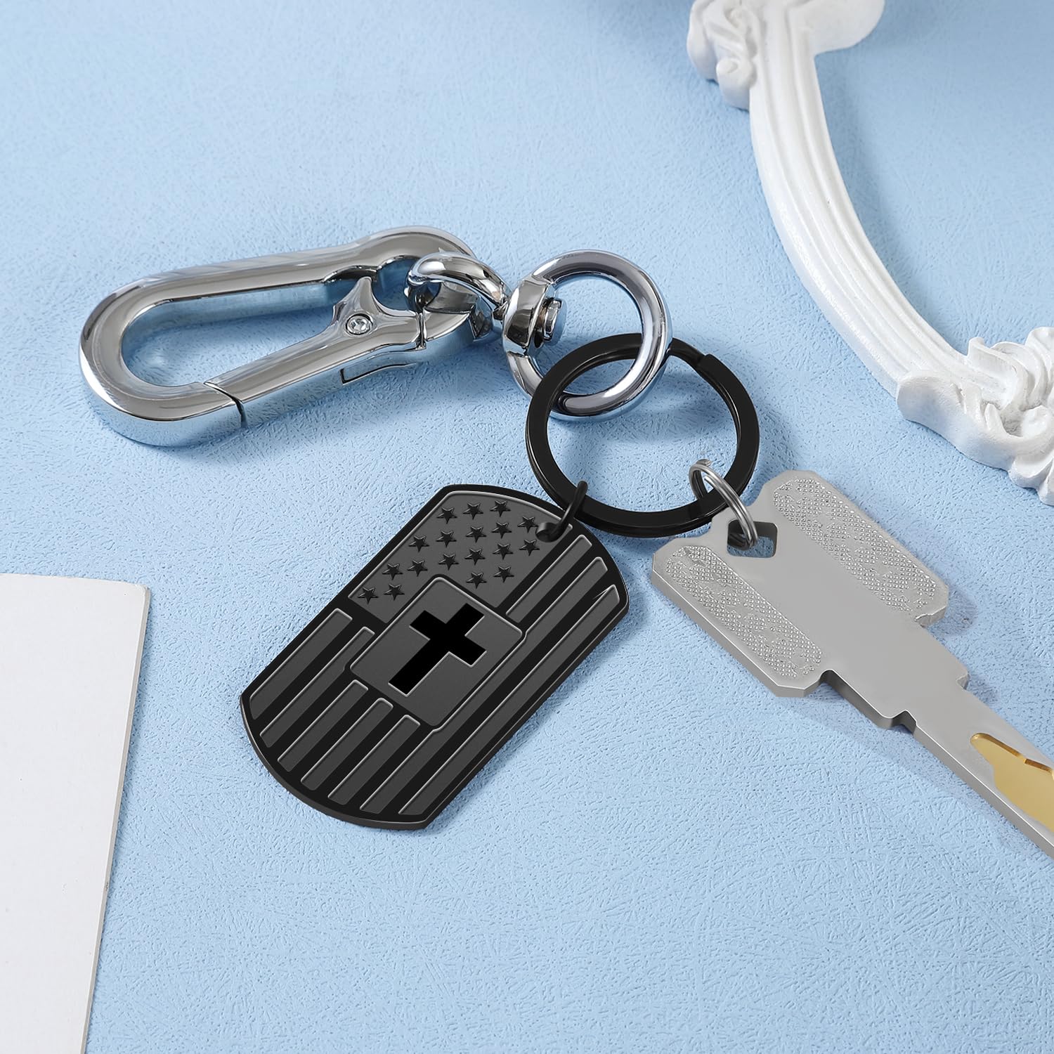 Best Safe Driving Keychain Gift for 16 Year Old Teens - Thoughtful Present for Daughter, Son, New Drivers - Perfect for Birthday, Christmas & Graduation - Car Accessories for Safe Driving Awareness