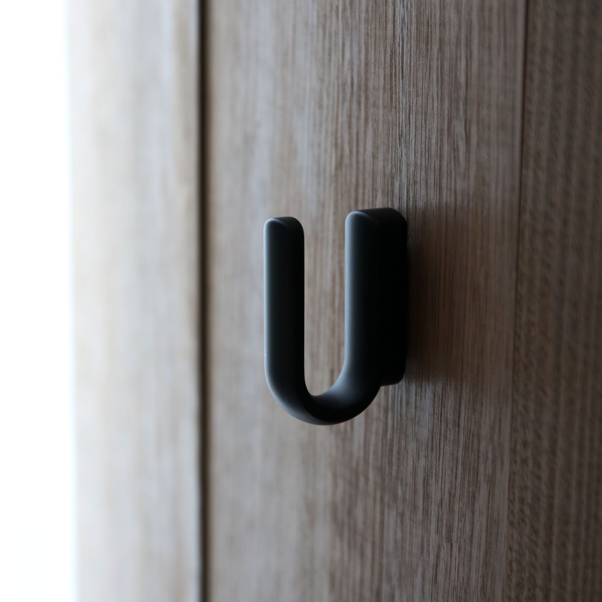 DESIGNSTUFF U-Shaped Wall Hooks - Heavy Duty Black Metal Hooks for Hanging Coats, Hats, Keys & Home Organization - Perfect for Entryway, Garage & Closet Storage