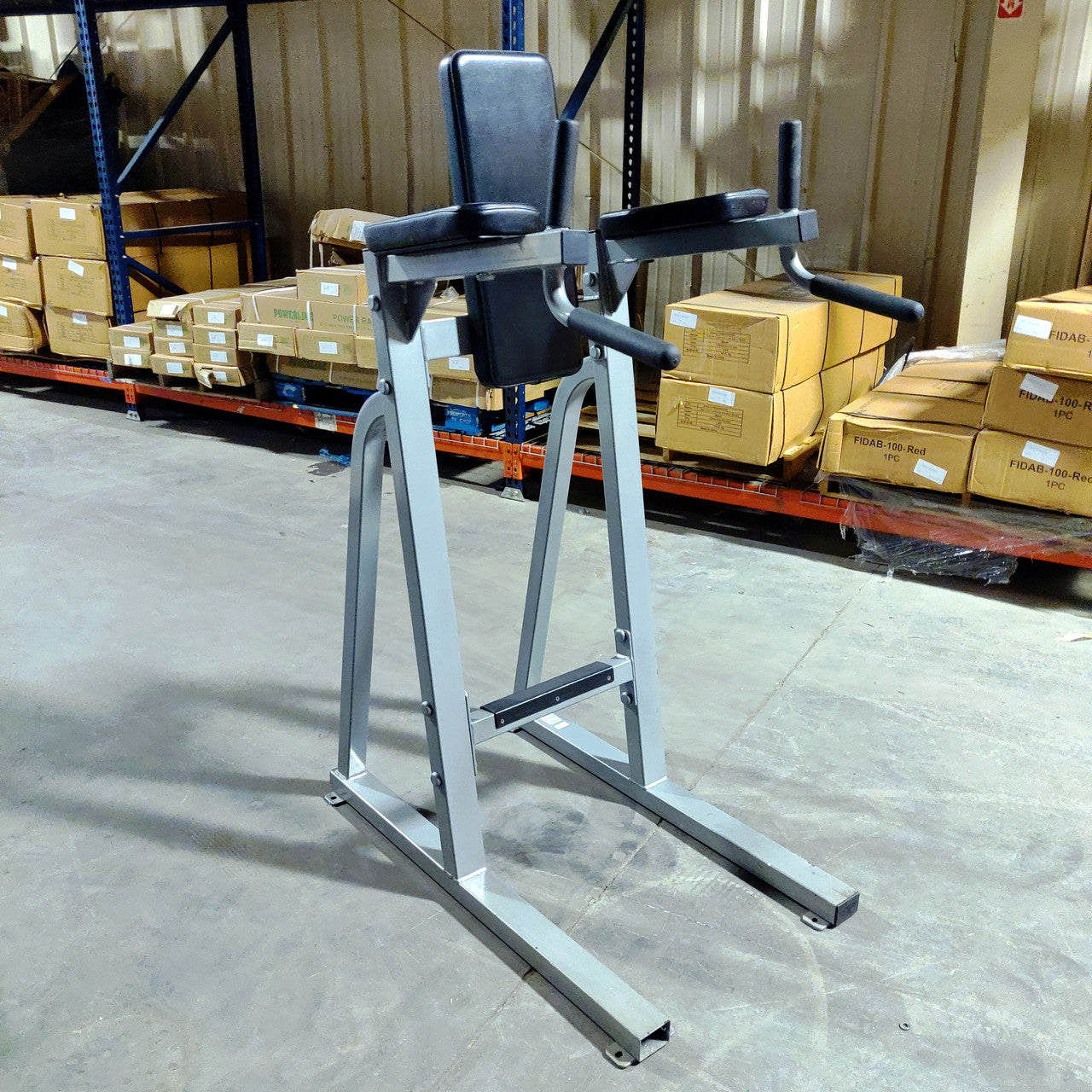 Commercial Grade Captain's Chair - Heavy Duty Office Chair with Adjustable Height & Swivel Base - Perfect for Executive Offices, Conference Rooms & Home Workspaces
