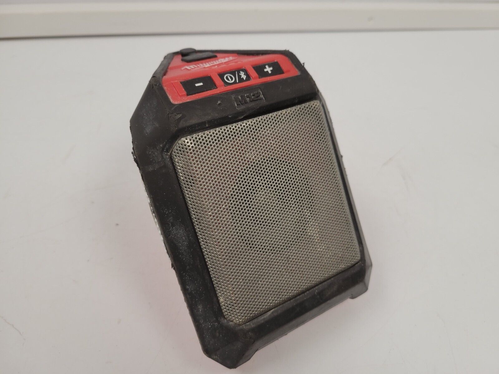 Milwaukee 2592-20 M18 Jobsite Work Radio - Portable Bluetooth Speaker for Construction Sites, Workshops & Outdoor Use