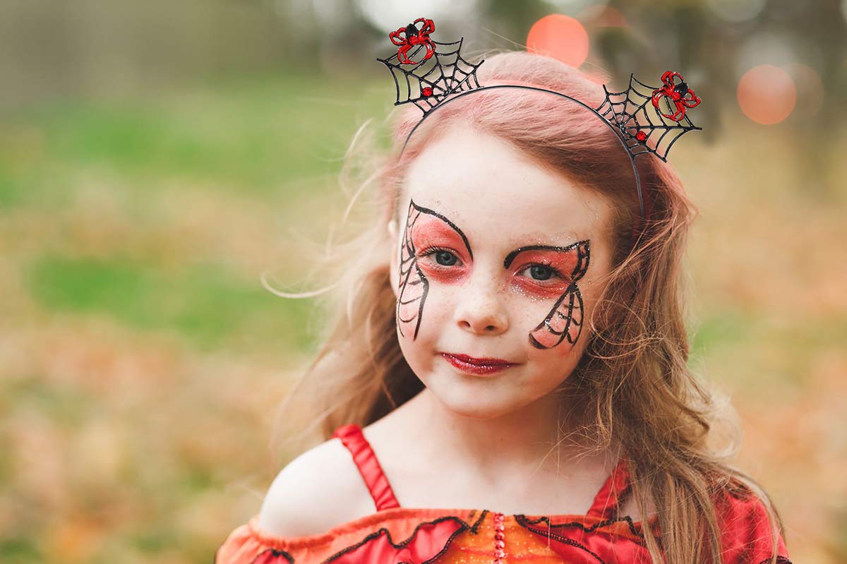 Sparkly Spider Web Halloween Headband with Rhinestones - Devil Horns & Skull Hair Hoop for Women - Perfect for Halloween Parties, Cosplay, and Costume Accessories
