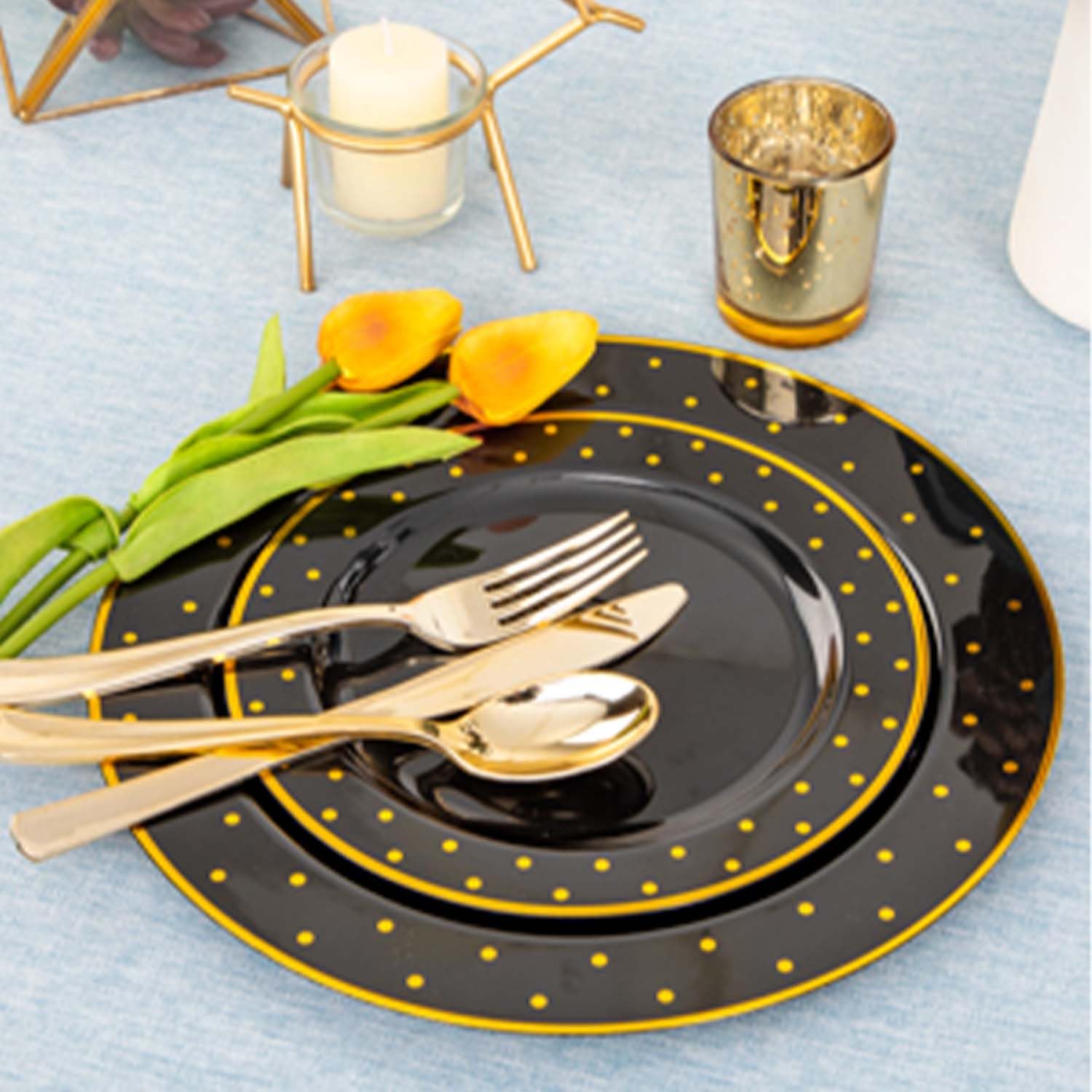 DaYammi 200-Piece Black and Gold Disposable Plastic Party Plates Set - Includes 40 Dinner Plates, 40 Dessert Plates, 40 Forks, 40 Knives & 40 Spoons - Elegant Tableware for Weddings, Birthdays, Anniversaries & Special Events