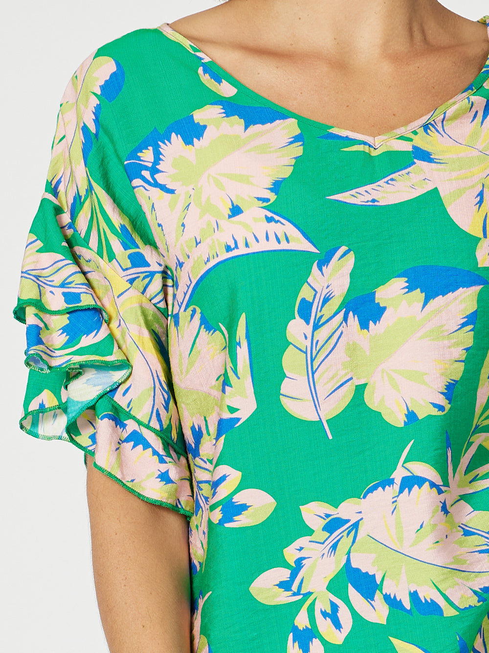 Clarity Oasis Top Green - Stylish Women's Fashion Tunic for Casual Wear, Office & Outdoor Activities