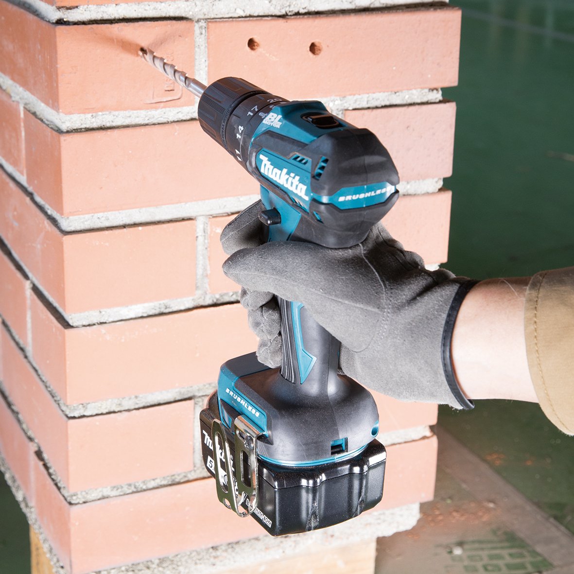 Makita DHP483RFJ 18V Cordless Hammer Drill with Lithium-Ion Battery - Powerful & Lightweight for DIY Projects, Home Repairs, and Professional Construction Work