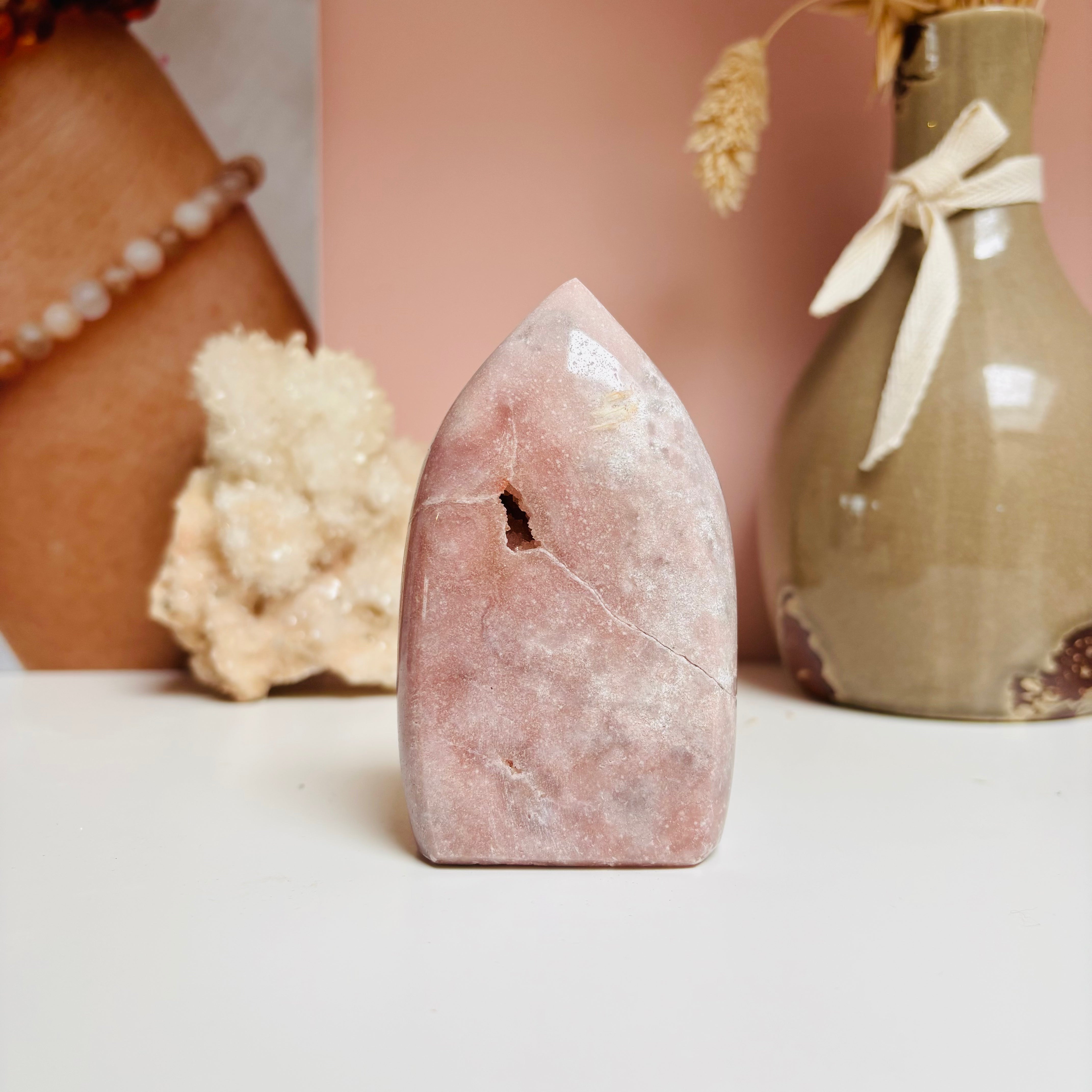 Roze Amethyst Flame - Natural Healing Crystal for Meditation, Chakra Balancing & Spiritual Growth - Perfect for Home Decor, Yoga Spaces & Energy Healing
