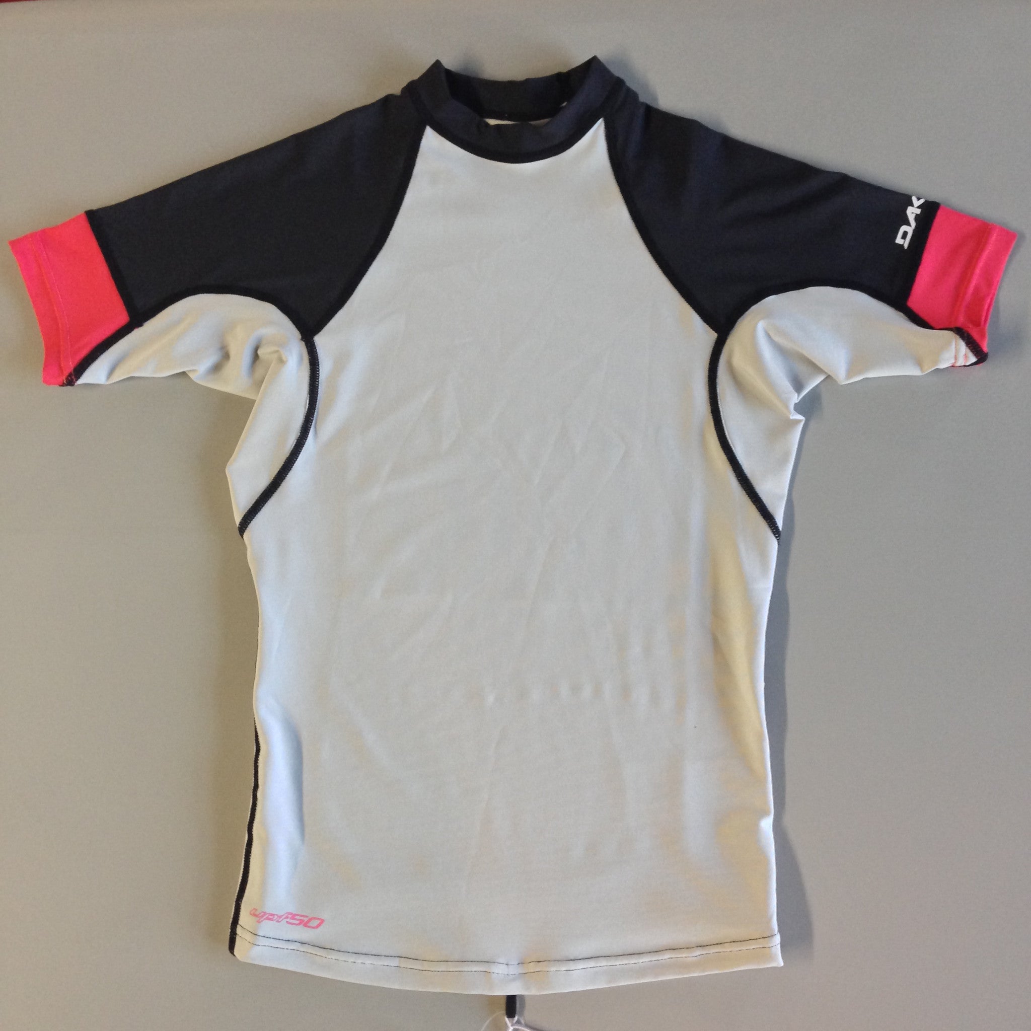 Dakine Women's Rash Guard - Flow Snug Fit Short Sleeve Swim Top for Surfing, Swimming & Beach Activities
