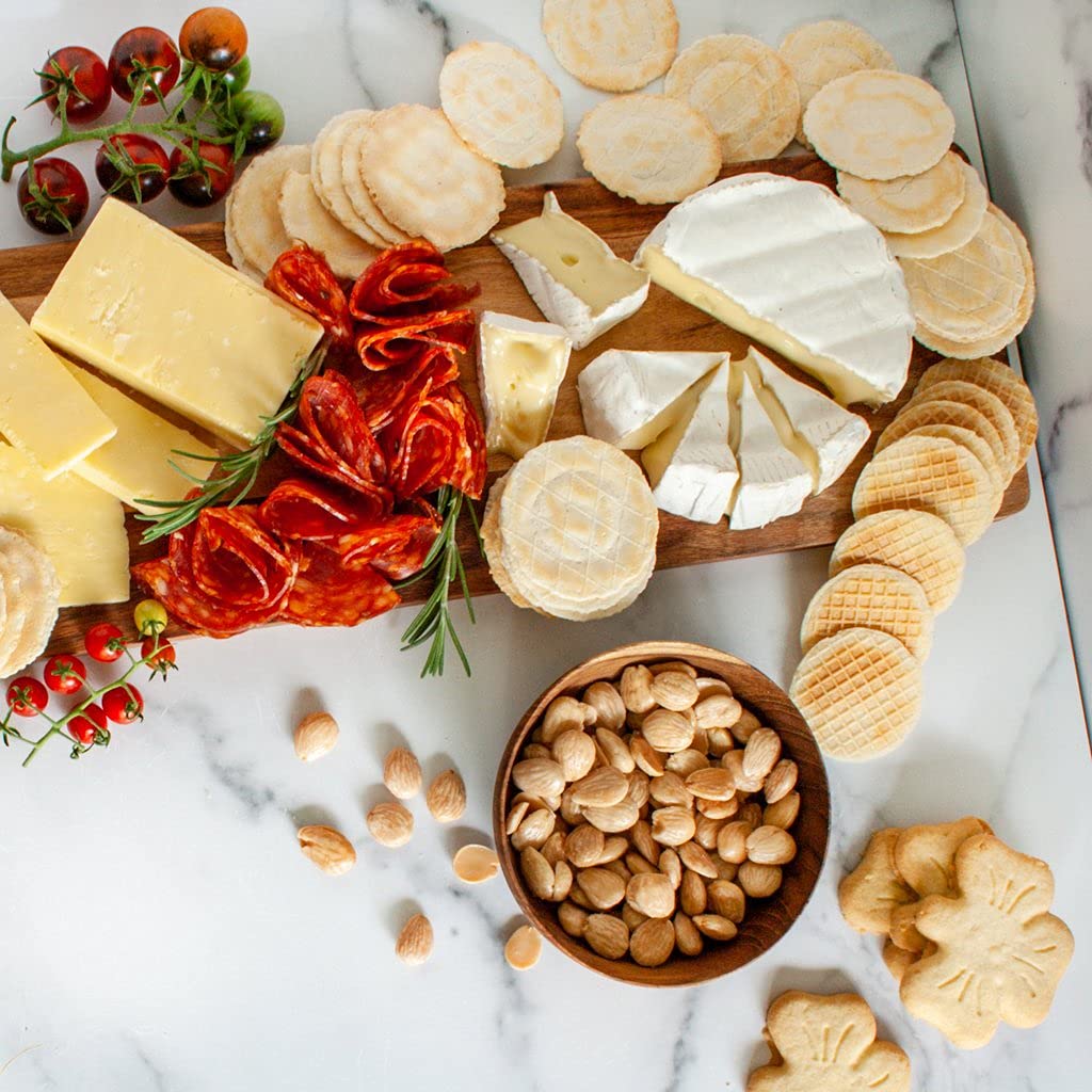 igourmet International Connoisseur Gift Box - Gourmet Foods from Around the World | Premium International Food Collection | Perfect for Holidays, Corporate Gifts & Food Lovers