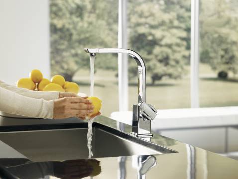 90 Degree Kitchen Faucet - Chrome S7170 Moen Stainless Steel Pull Down Sprayer for Modern Home & Commercial Use - Perfect for Washing Dishes, Filling Pots & Cleaning Sinks