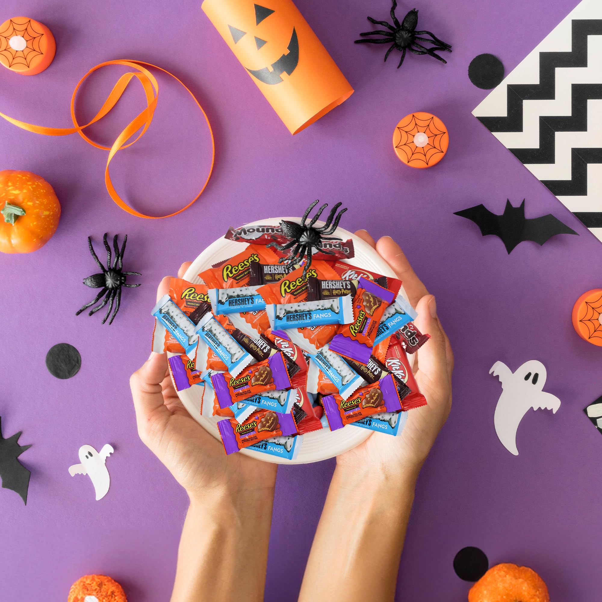 Bulk Hershey Chocolate Candy Individually Wrapped - 4.5lb Milk Chocolate Party Candy Variety Mix for Halloween, Christmas, Birthday Party Favors, Office Snacks & Gift Baskets