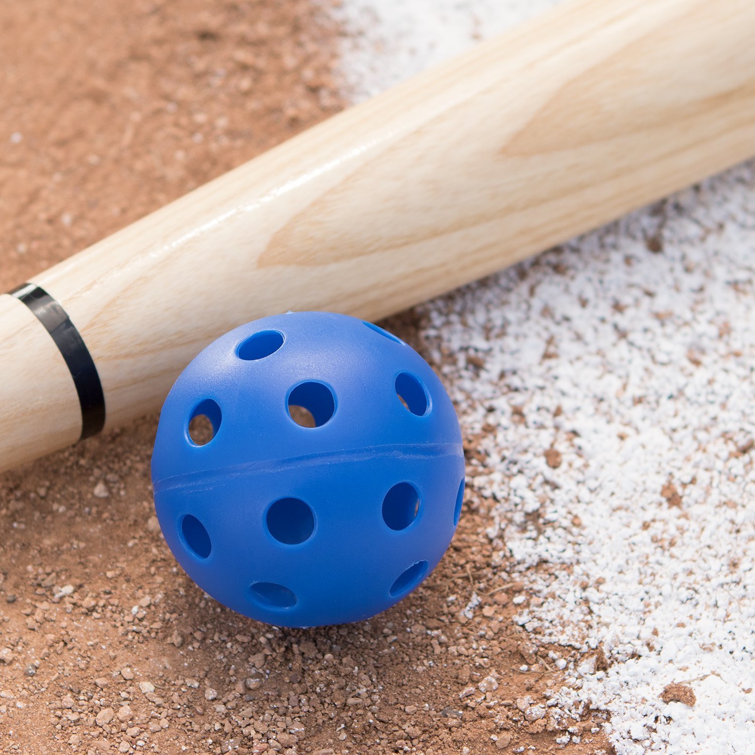 Champion Sports Hollow Plastic Baseballs - Lightweight Training & Practice Balls for Baseball, Softball & T-Ball | Perfect for Backyard Drills, Batting Practice & Youth Sports Training