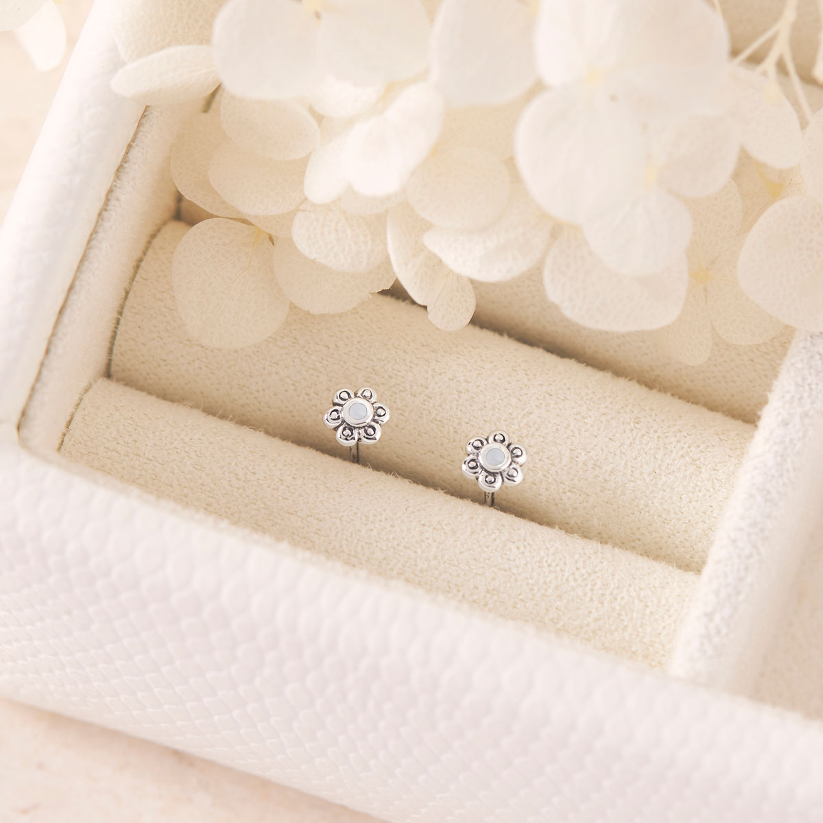 Dainty Blossom Shell Stud Earrings - Elegant Pearlized Seashell Jewelry for Women | Perfect for Beach Weddings, Summer Outfits & Boho Fashion