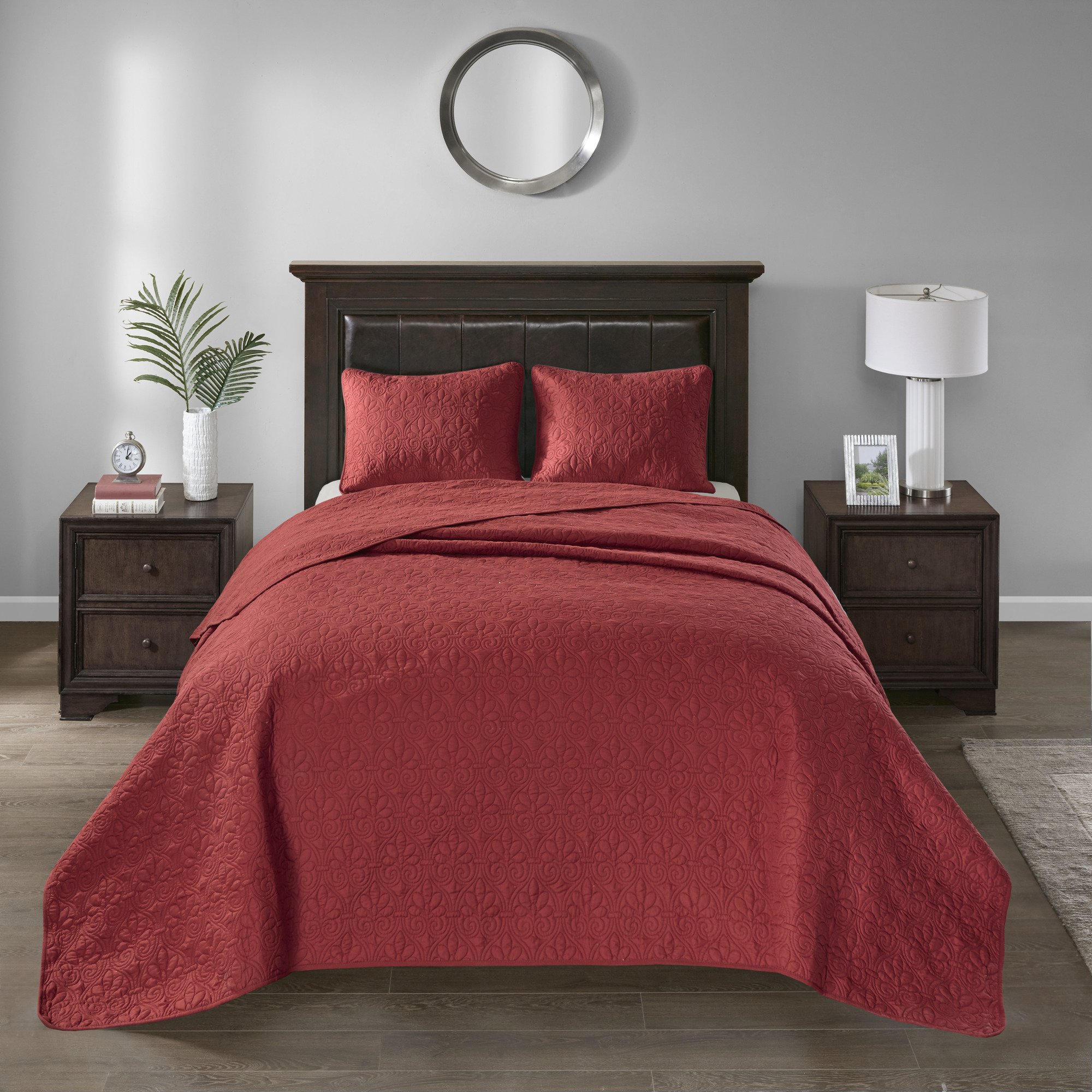 Madison Park Quebec King Size Quilt Set - Red Damask Pattern, 3-Piece Ultra Soft Microfiber Bedding with Quilted Coverlet | Luxury Bedroom Decor for Master Suite or Guest Room