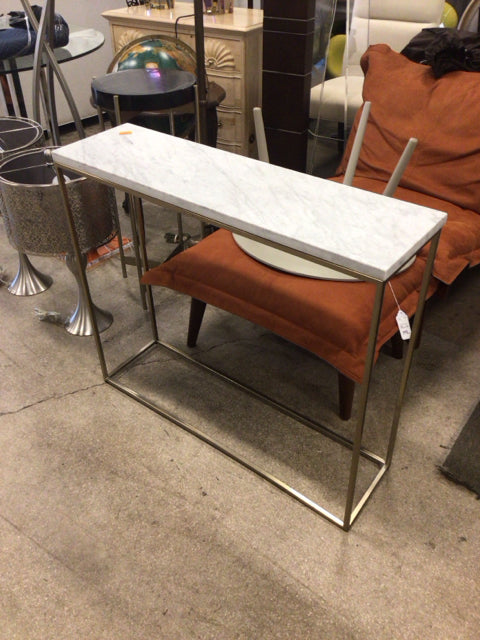 Elegant Gold Metal Narrow Console Table with Faux Stone Top - Perfect for Entryway, Hallway, or Living Room Decor