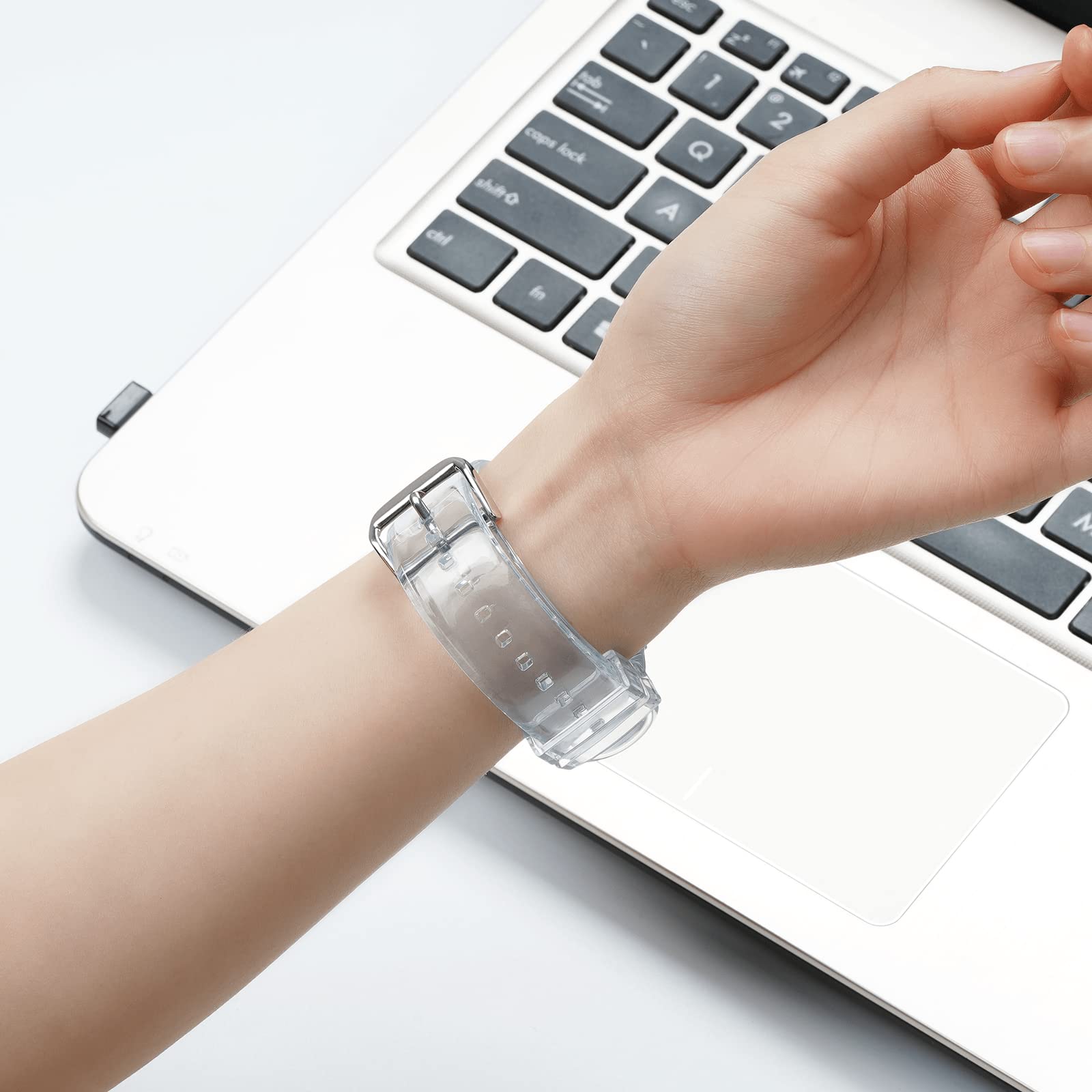 iiteeology Clear Soft Silicone Band Compatible with Apple Watch Series 1-10 (38mm/40mm/41mm/42mm/44mm/45mm/46mm) - Transparent Breathable Strap for Women & Men - Perfect for Workout, Running & Daily Wear