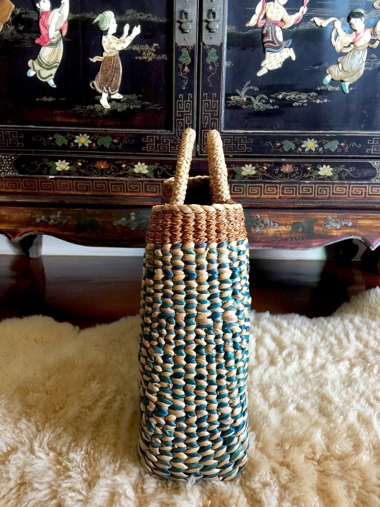 Handwoven Blue Straw Purse Basket - Eco-Friendly Beach Tote Bag with Top Handle for Women | Perfect for Summer Outings, Picnics, and Beach Vacations