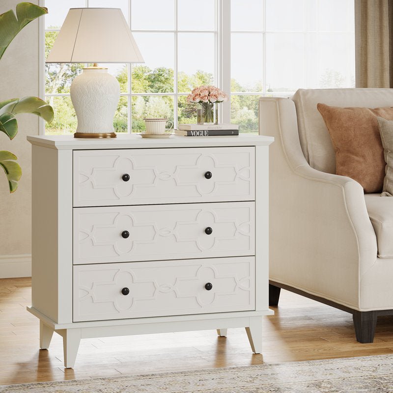 Modern Nightstand with 3 Drawers - 31.5