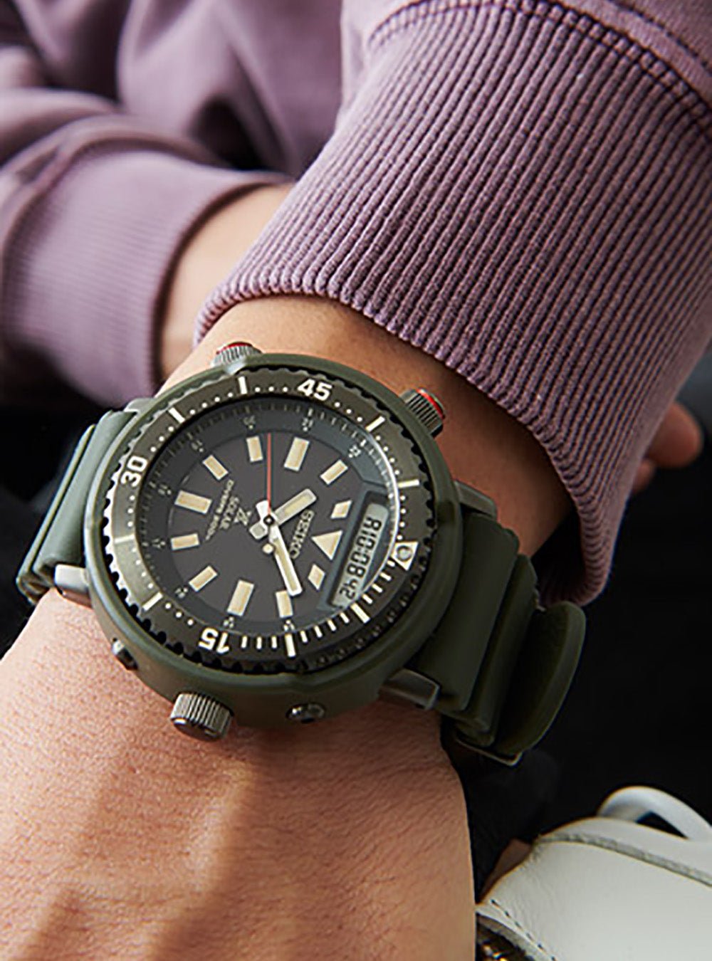 SEIKO PROSPEX STREET SERIES DIVER SCUBA WATCH SBEQ009 - Japanese Automatic Diver Watch for Men, 200M Water Resistant - Perfect for Scuba Diving, Snorkeling & Everyday Wear