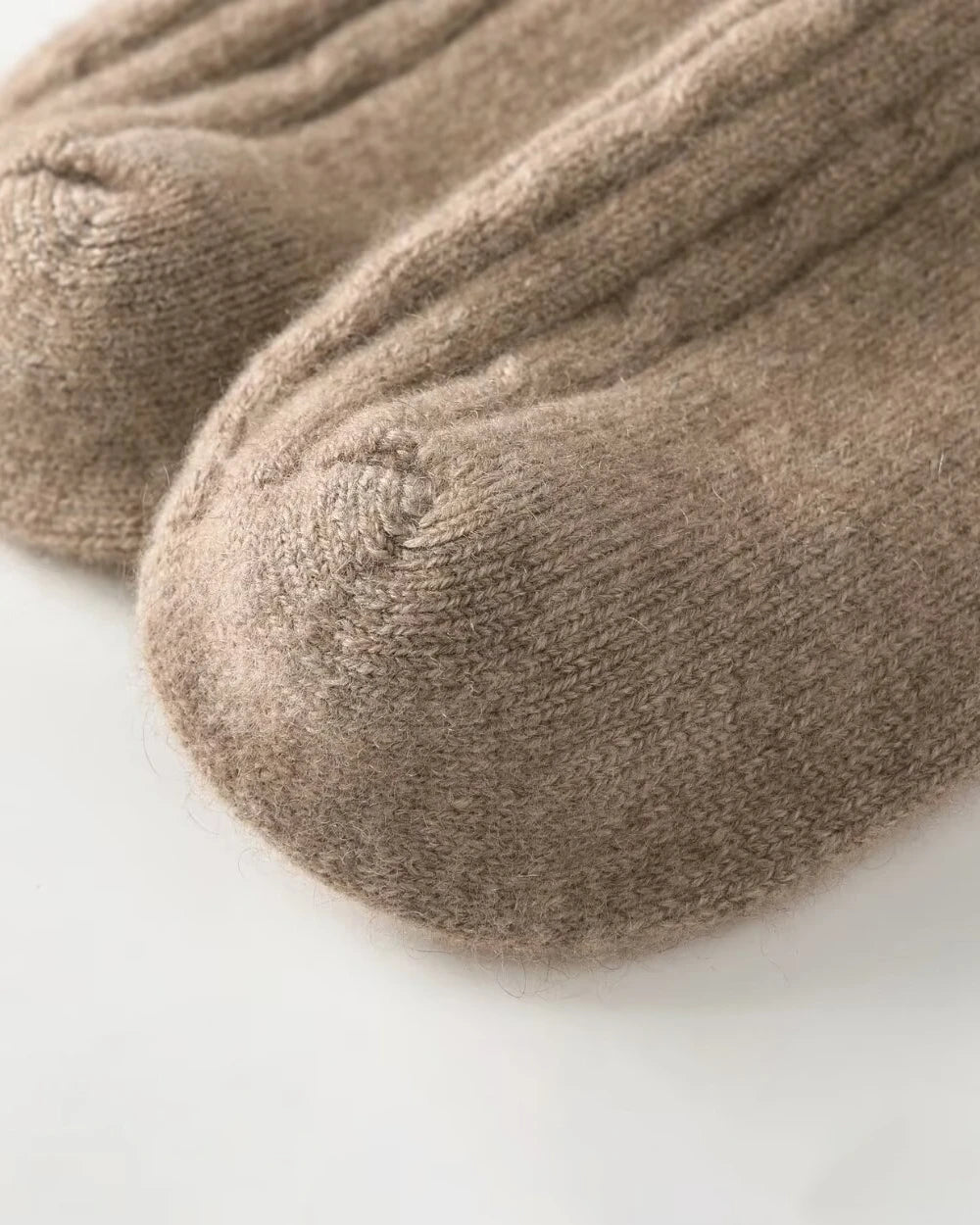 Luxury Knit Cashmere Crew Socks for Women & Men - Ultra Soft Winter Warm Socks - Perfect for Home, Office & Outdoor Activities