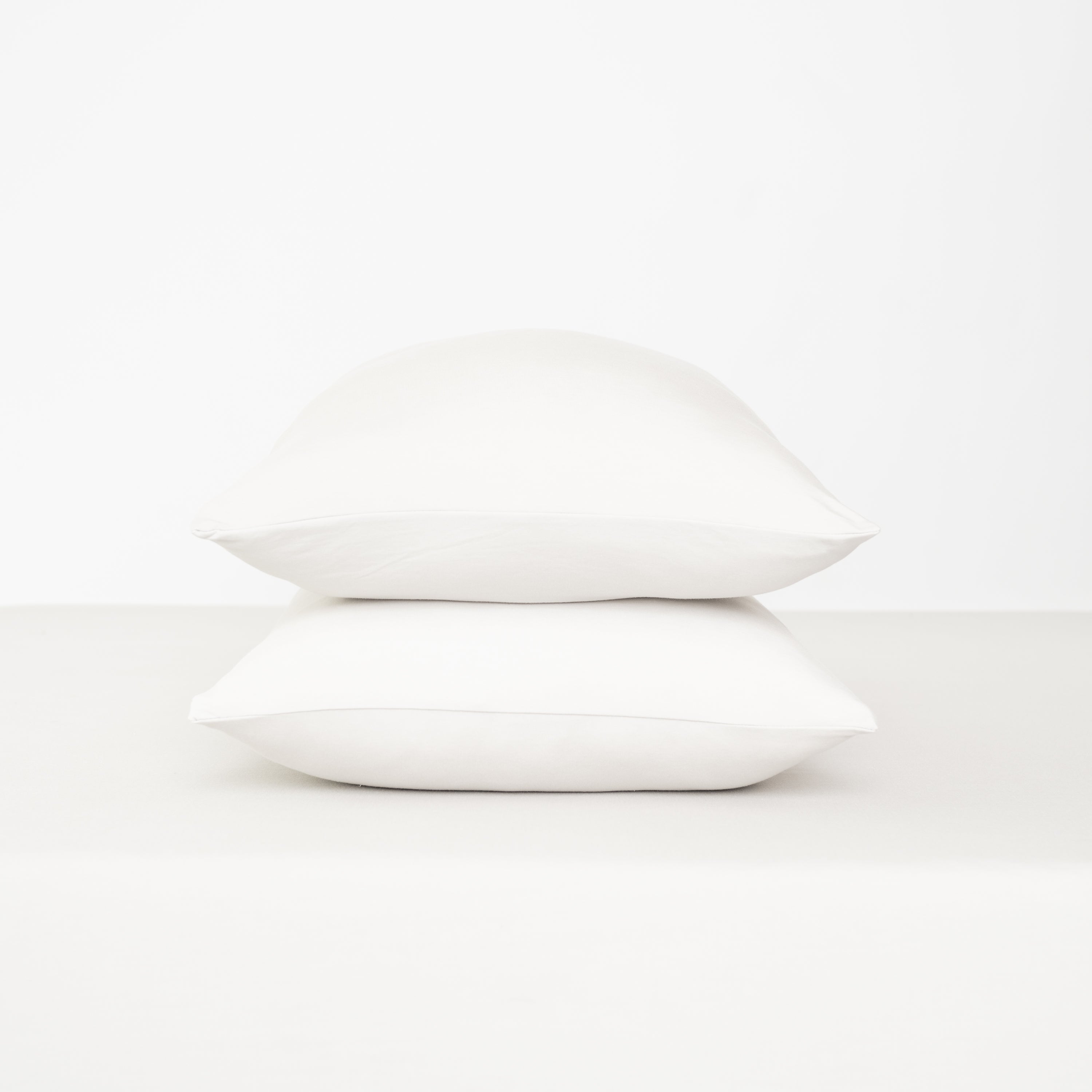 Premium Fitted Sheet Set with Pillowcases - Soft Cloud Pattern - Queen Size Bedding for Comfortable Sleep - Perfect for Master Bedroom, Guest Room & Vacation Homes