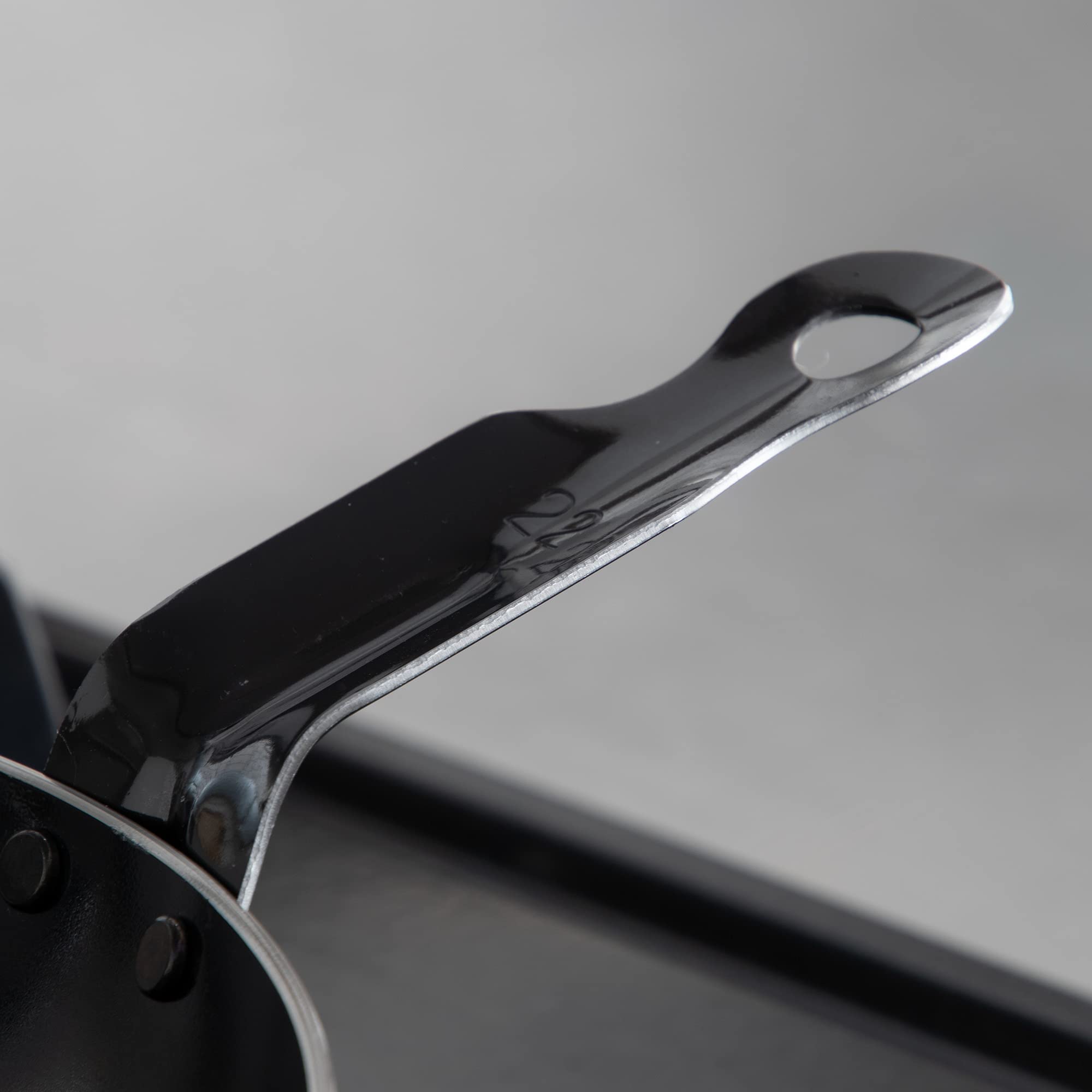 Endoshoji TKG 11.8 Inch Iron Frying Pan - 30cm Non-Stick Skillet with Thick Black Coating for Even Heat Distribution & High Heat Retention | Heavy Duty Commercial Grade, Oven Safe | Perfect for Searing, Stir-Frying & Baking at Home or Restaurant Use