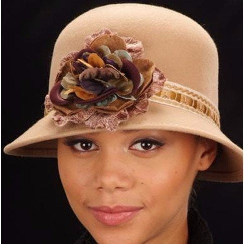 FW1105 Camel Color Felt with Velvet Flower - Elegant DIY Craft Material for Home Decor, Scrapbooking, and Gift Wrapping