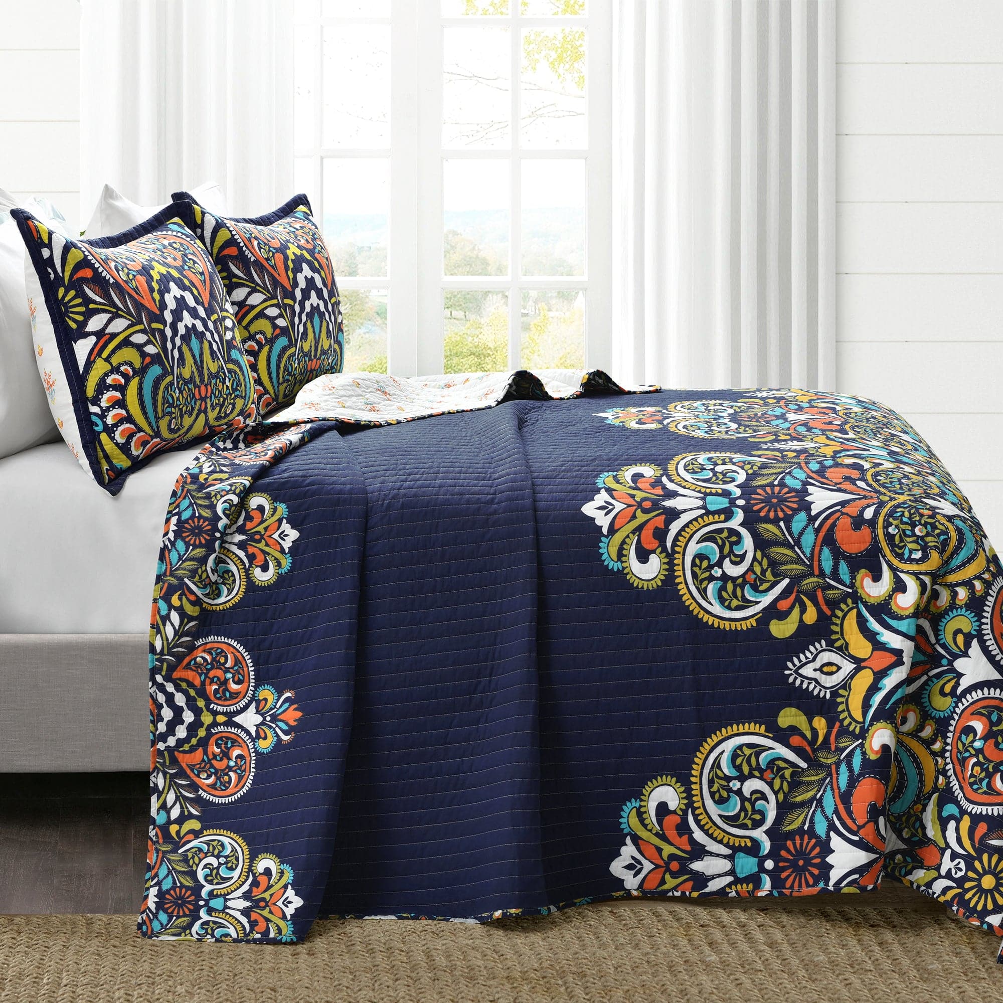 Clara Quilt 3-Piece Bedding Set - Soft Comforter, Pillow Shams & Bed Skirt - Queen Size Luxury Bedroom Decor for Cozy Sleep & Guest Room Makeover