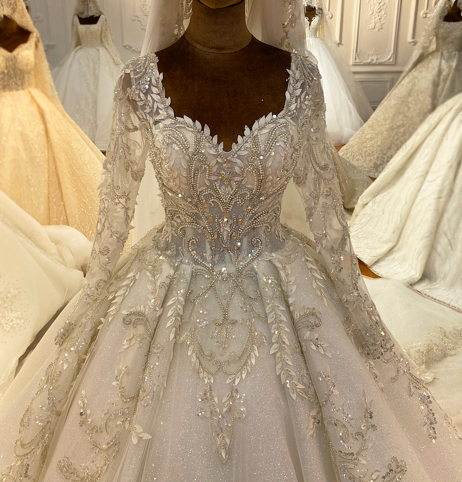 Elegant Lace Wedding Dress with Long Sleeves - Real Photos | Perfect for Church, Beach & Formal Weddings