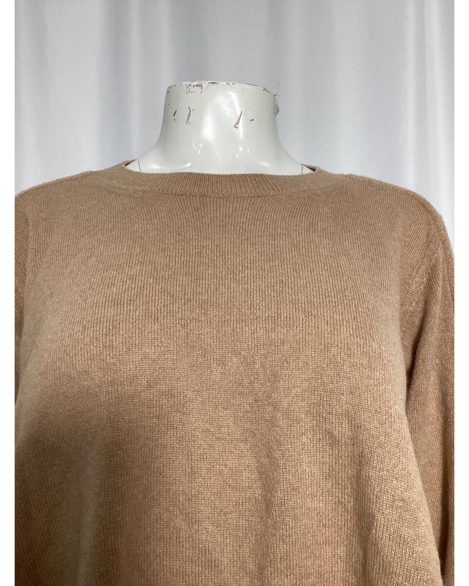 Asymmetrical Hem Cashmere Sweater for Women - Soft Luxurious Winter Pullover - Perfect for Office, Date Night & Holiday Outfits
