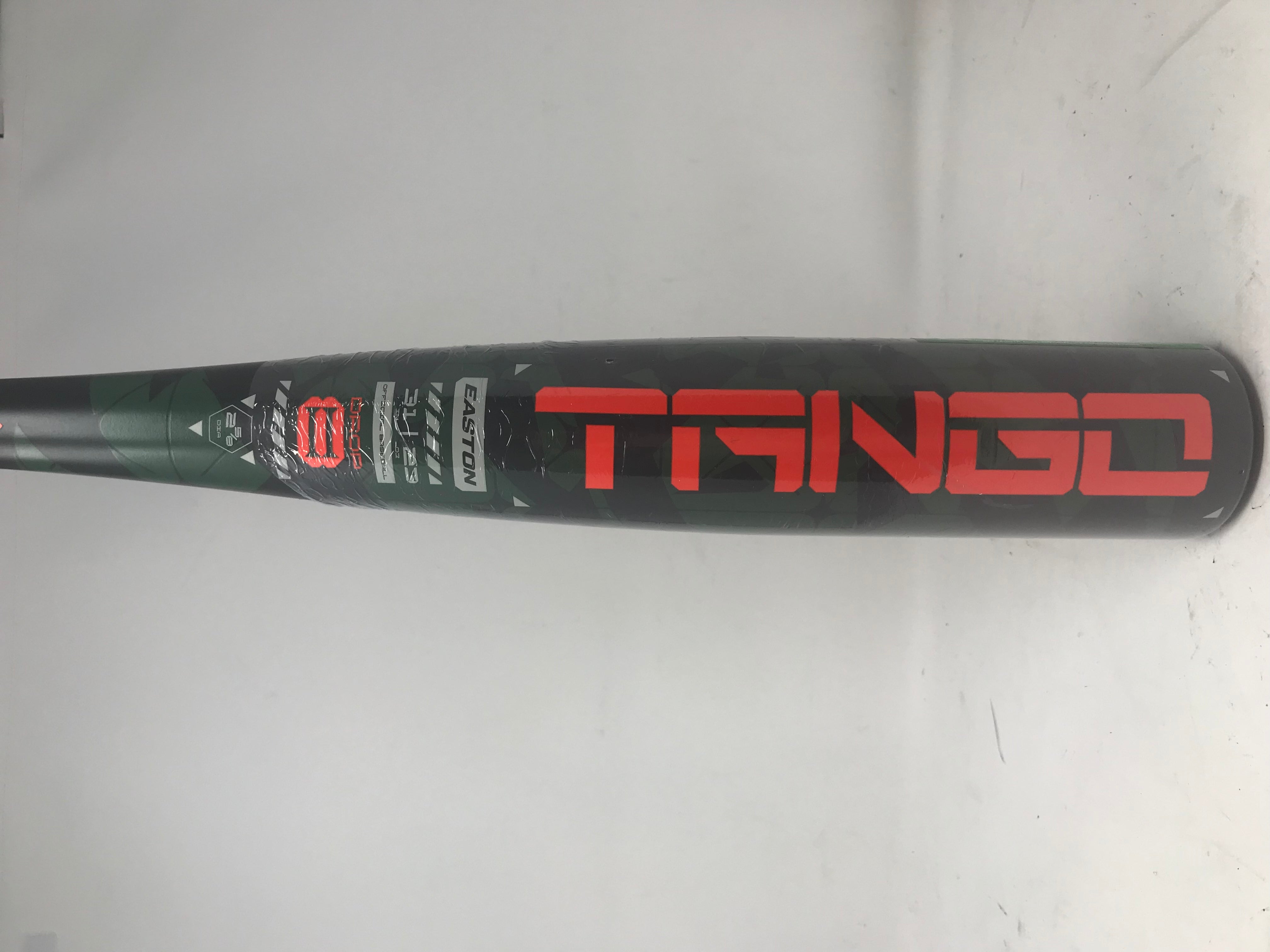 2025 Easton Tango Youth USA Baseball Bat - 8oz Lightweight Alloy Single-Piece Design (2 5/8