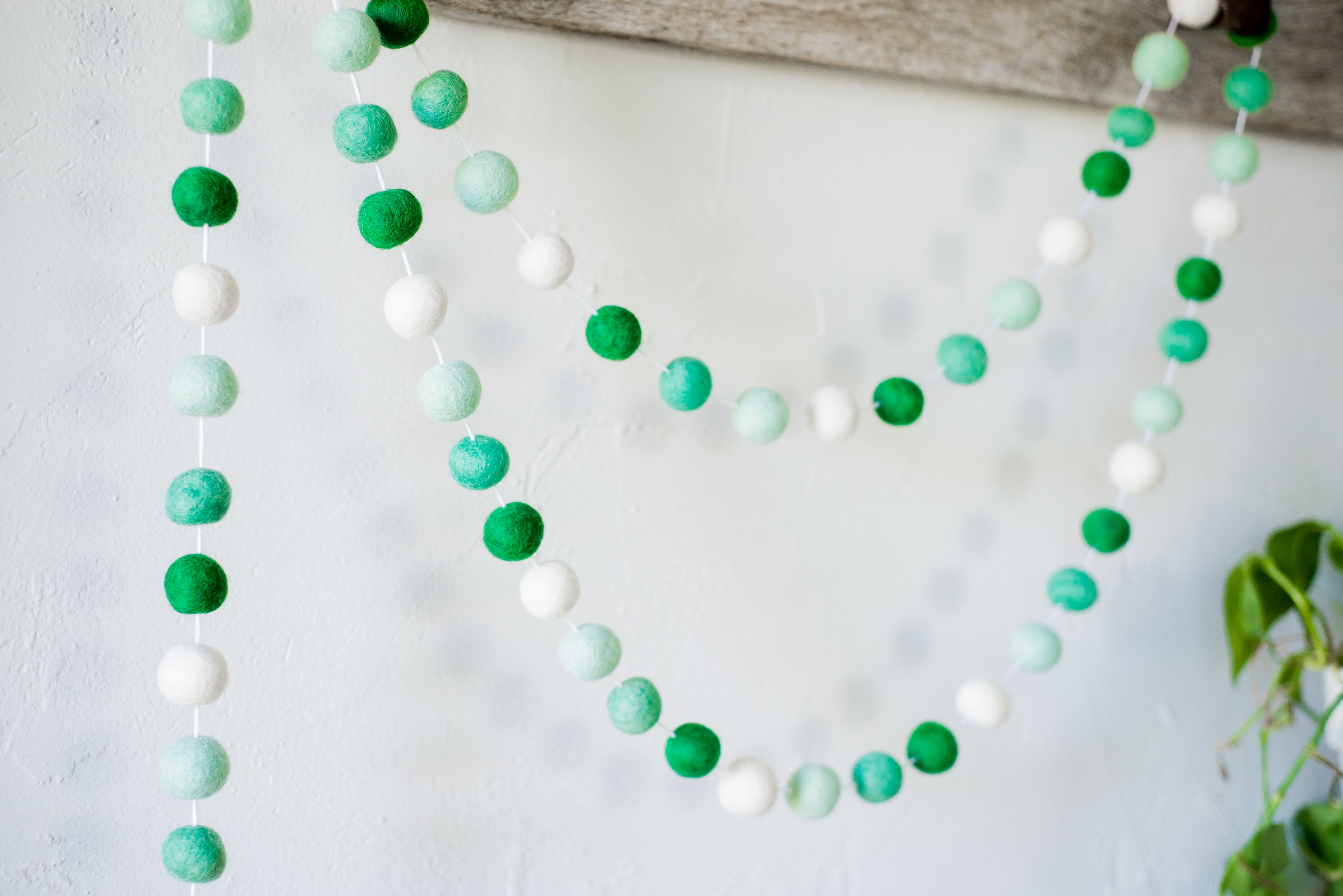 Mint Gradient Felt Ball Garland - Handmade Wool Decor for Nursery, Wedding, Party & Home Decoration - Perfect for Baby Showers, Christmas Tree & Wall Decor