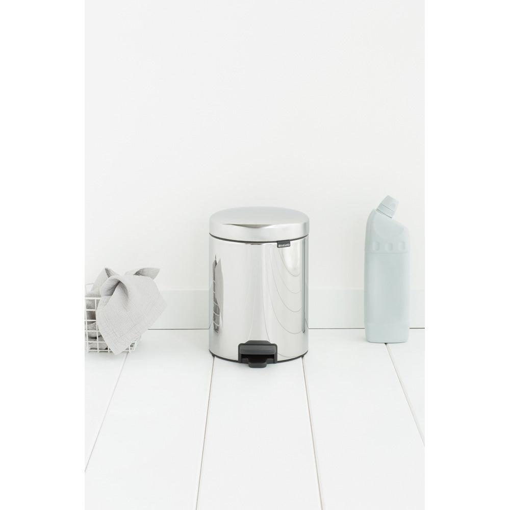 Newicon 5L Stainless Steel Step Trash Can - Hands-Free Pedal Bin for Kitchen, Bathroom & Office Waste Disposal