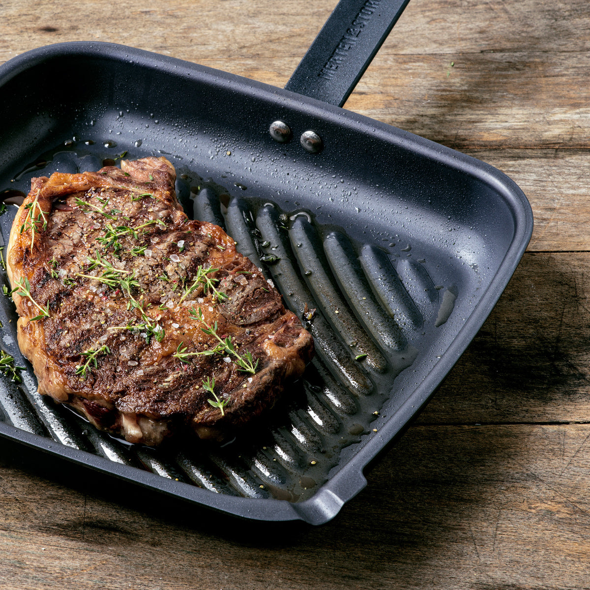 Premium Merten & Storck 11-Inch Square Carbon Steel Grill Pan - Heavy Duty & Non-Stick for Perfect Steaks, Burgers & Vegetables - Ideal for Indoor & Outdoor Cooking, Camping & BBQ Parties