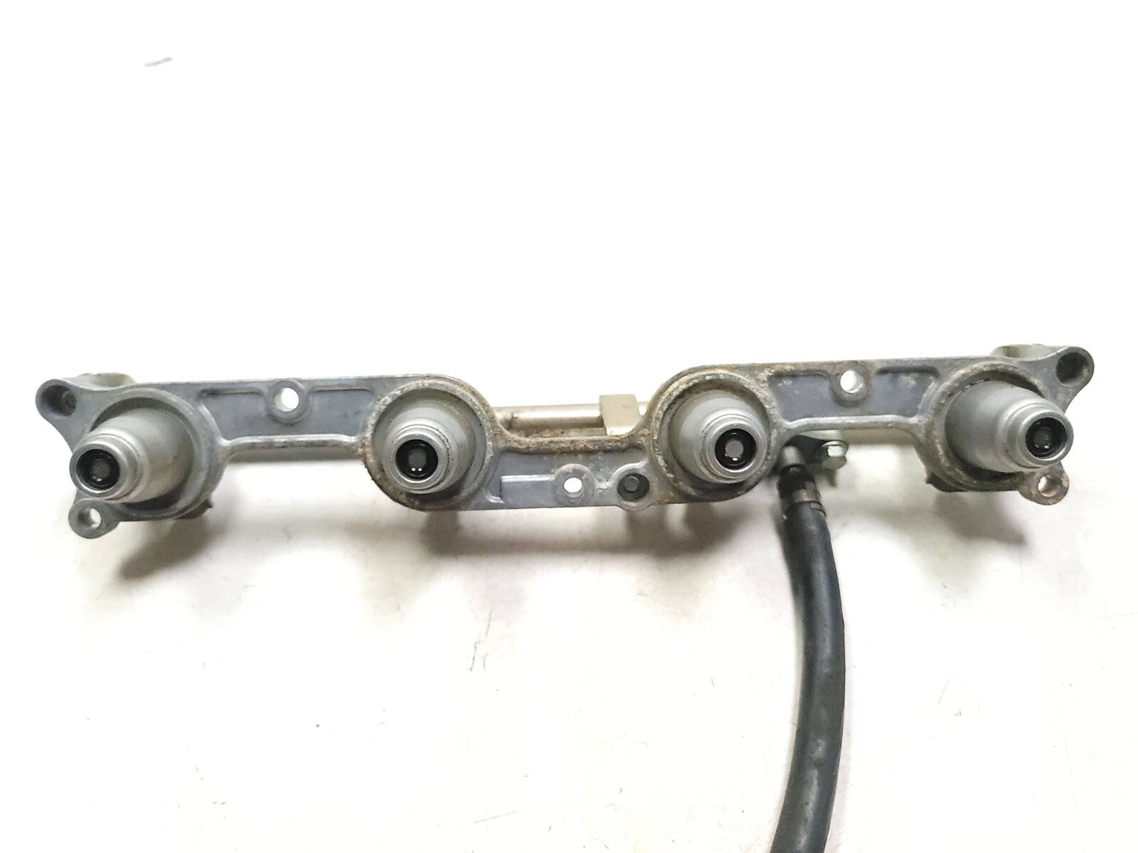2004-2005 Honda CBR1000RR Fuel Rail with Fuel Injectors OEM Replacement Part - Perfect for Motorcycle Repair & Performance Upgrades