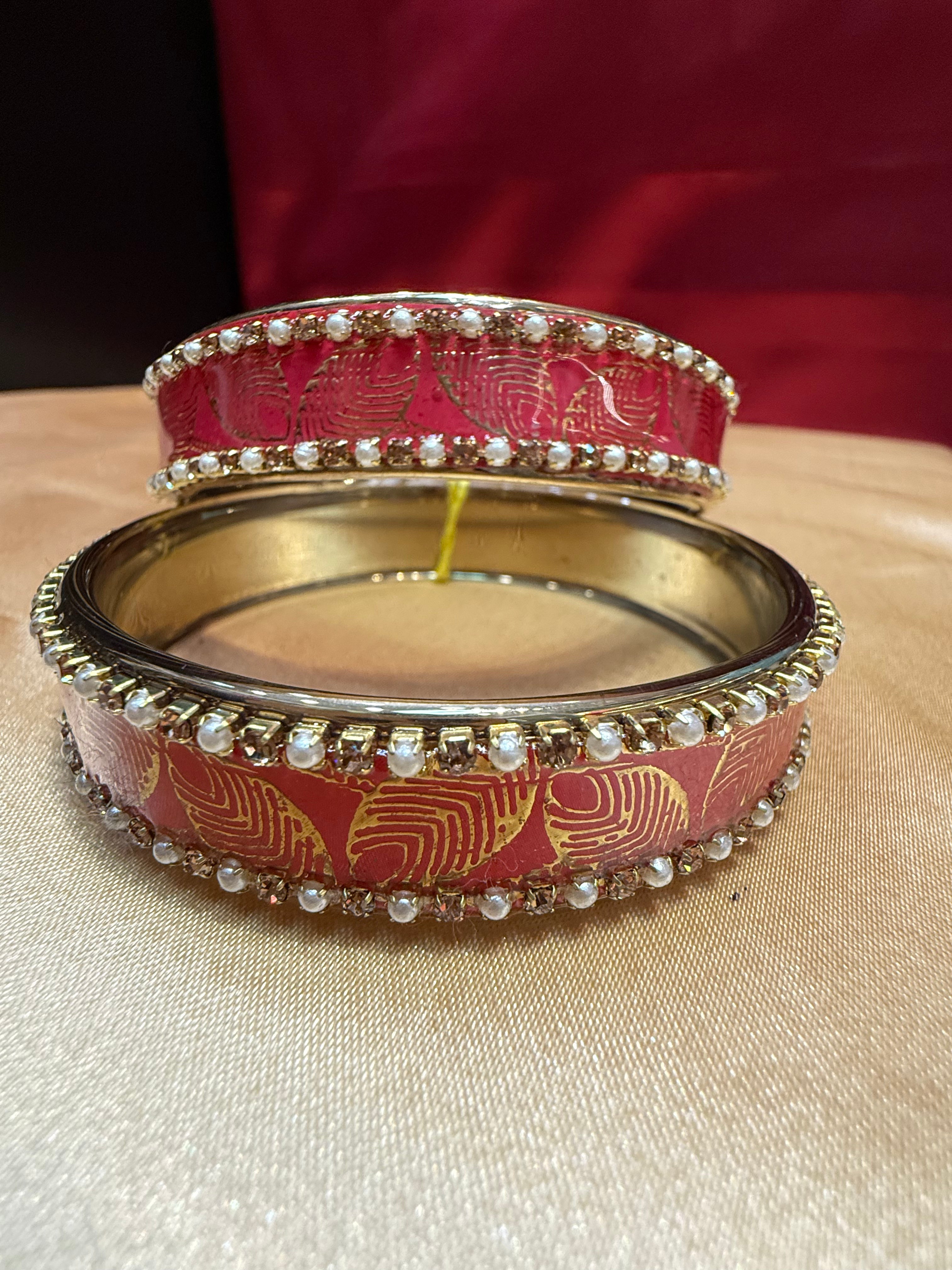 Elegant Dark Pink Checkered Design Glass Bangles for Women - Perfect for Parties, Weddings & Special Occasions