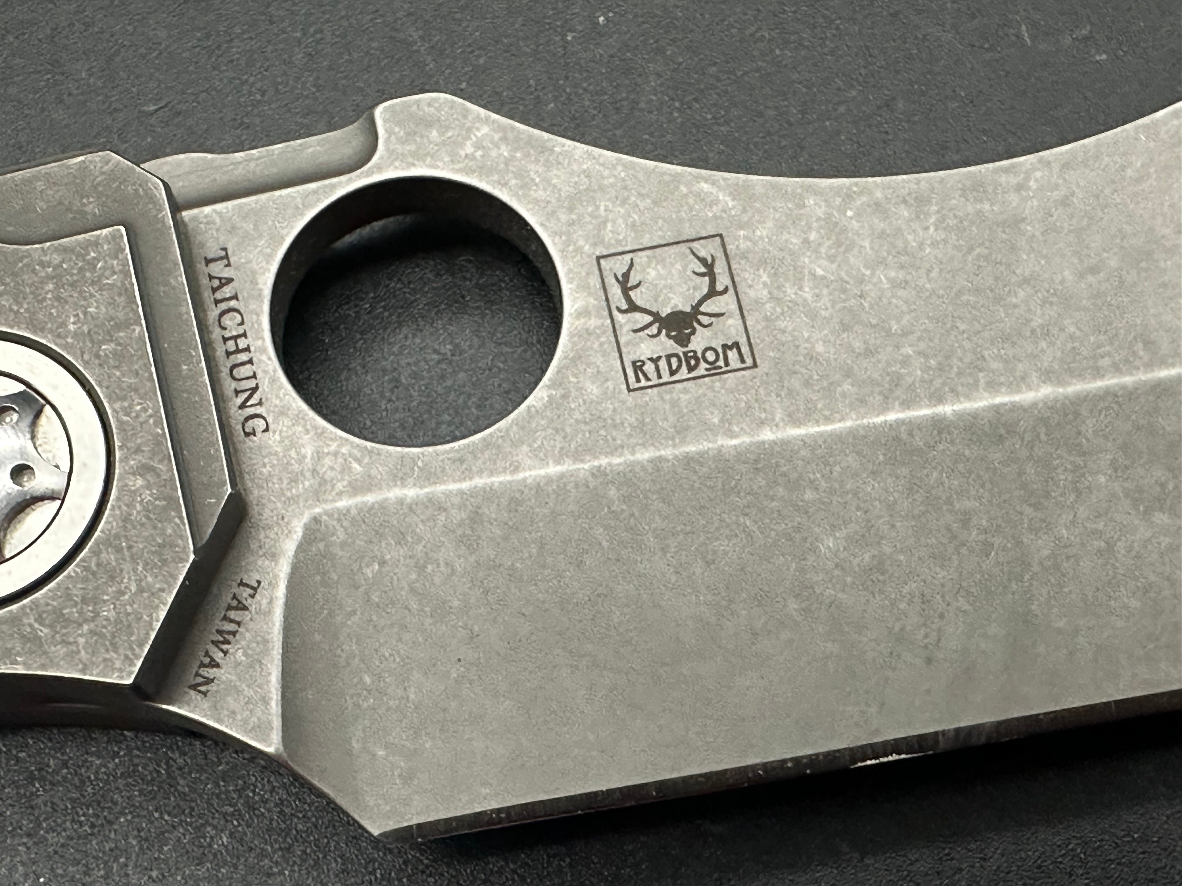 Spyderco Stovepipe Folding Knife - Gray Titanium Handle, 20CV Steel Plain Edge (C260TIP) - EDC, Outdoor Survival & Tactical Use