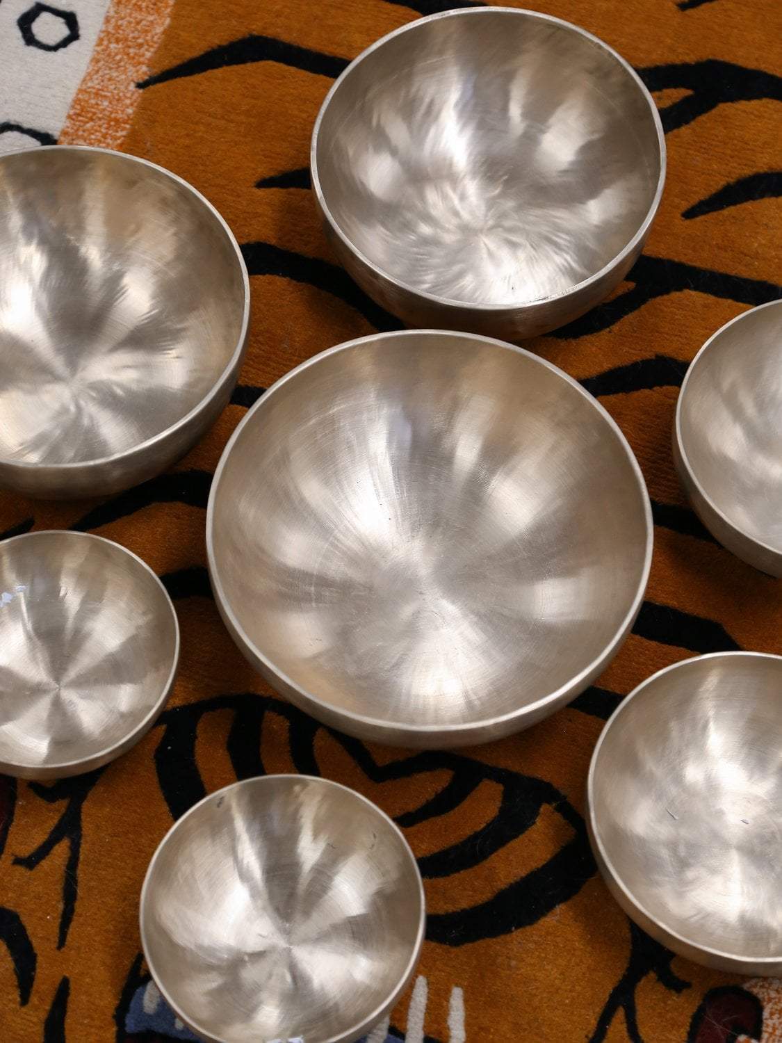 Handmade 7-Piece Singing Bowl Set for Meditation, Yoga & Relaxation - Perfect for Mindfulness, Sound Therapy & Home Decor