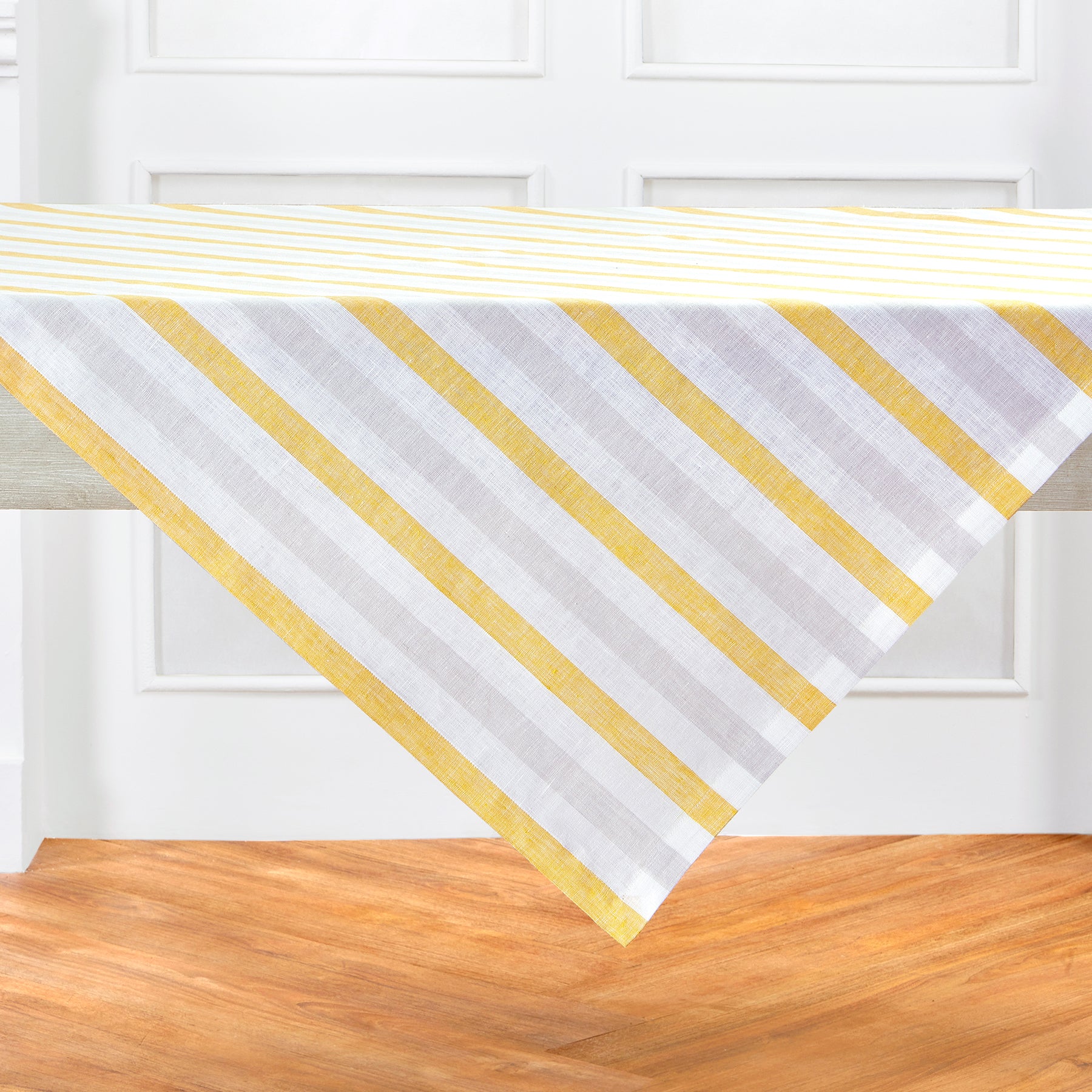 Sorrento Stripe Table Throw - Elegant Striped Tablecloth for Dining Room & Kitchen Decor - Perfect for Parties, Holidays, and Everyday Use