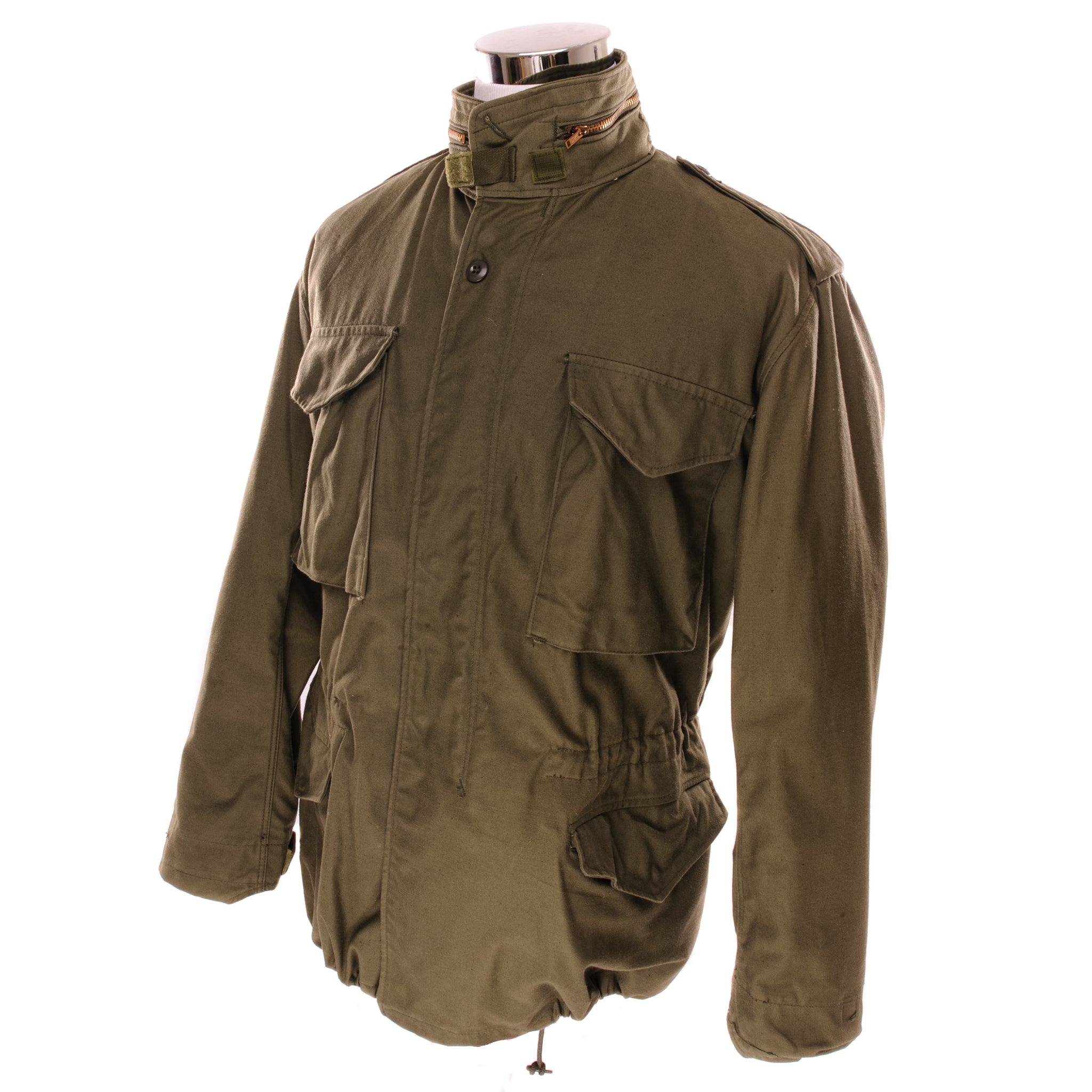 Vintage US Army M-1965 M65 Field Jacket - Medium Regular Size (1977) - Military Green Outerwear for Men - Perfect for Outdoor Adventures, Camping, and Casual Wear