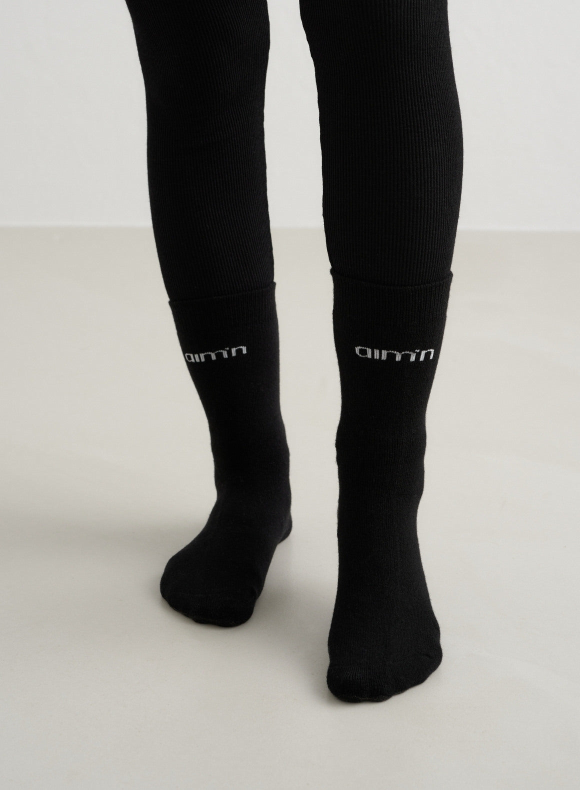 Premium Black Thermal Wool Socks for Men & Women - Warm Winter Hiking, Skiing & Outdoor Activities - Moisture Wicking & Breathable Cold Weather Socks