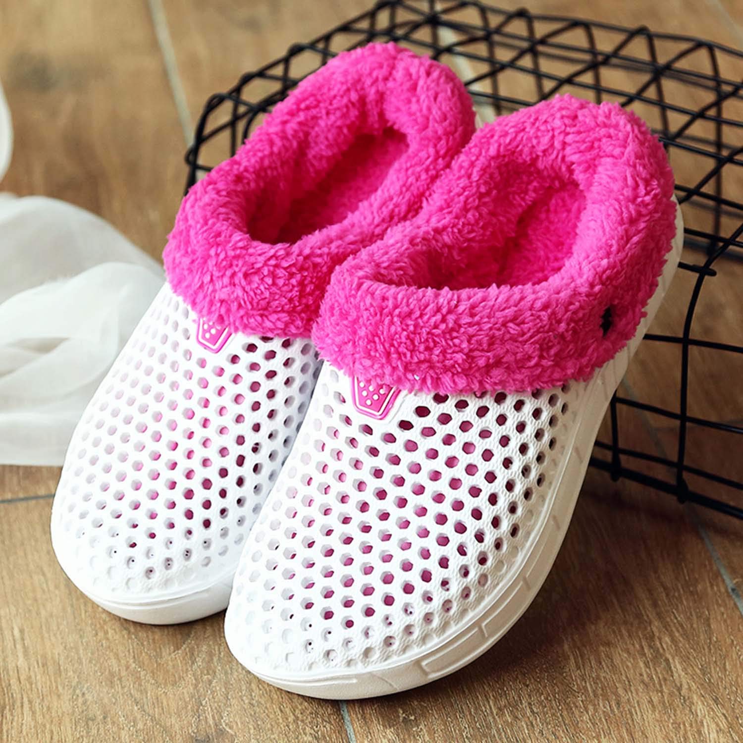 Eliogn Unisex Winter Slippers for Women & Men - Fleece Lined Warm House Shoes, Breathable Indoor/Outdoor Clogs, Cozy Garden Mules - Perfect for Home, Office & Backyard Relaxation