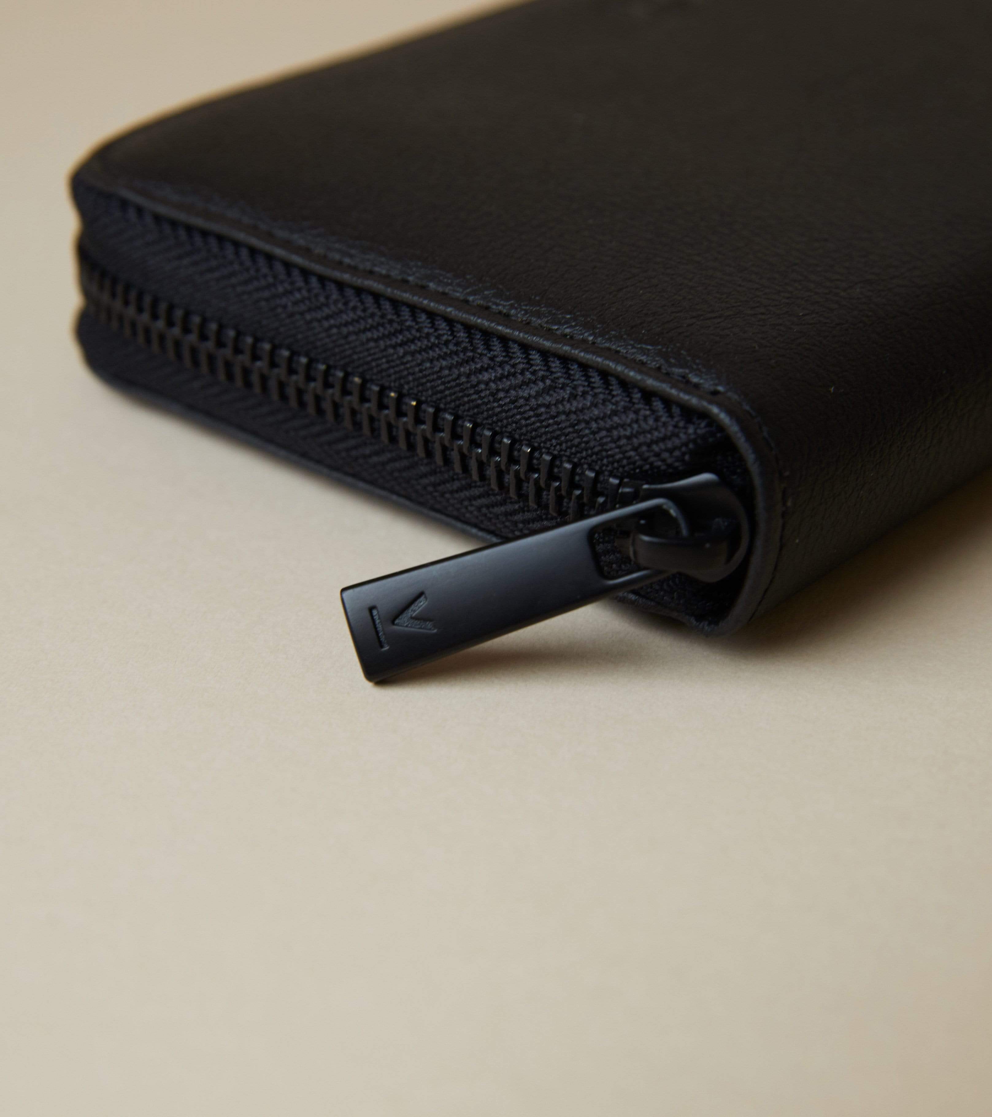 Vegan Leather Apple Purse for Women - Classic Black Crossbody Bag | Perfect for Work, Travel & Everyday Use