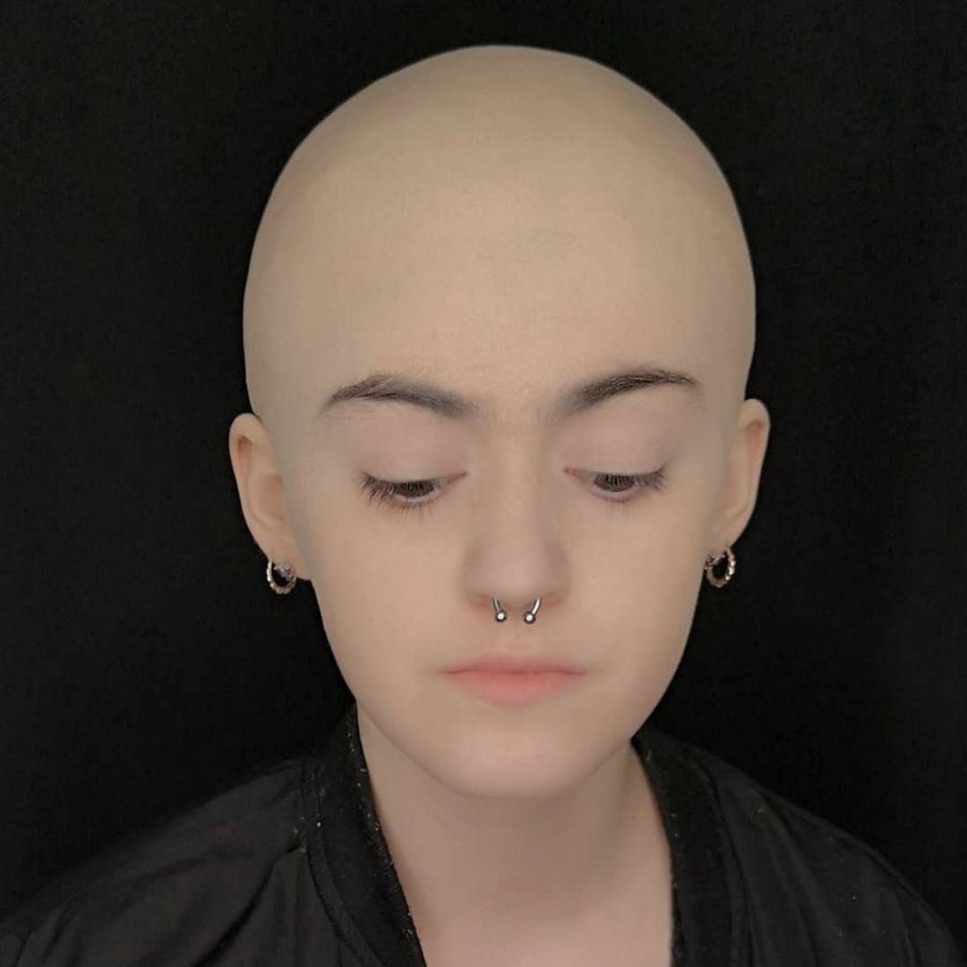 Premium Latex Bald Cap for Prosthetic Makeup - Realistic Bald Head Costume for Halloween, Cosplay, and Theatrical Performances