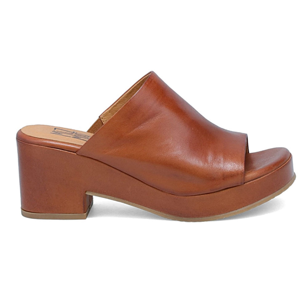Gwen - Stylish and Comfortable Women's Fashion Apparel for Everyday Wear | Perfect for Work, Casual Outings, and Special Occasions