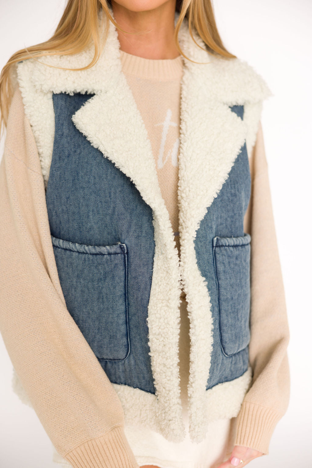 Willa Women's Sherpa Lined Denim Jacket Vest - Cozy Winter Outwear for Casual & Outdoor Activities