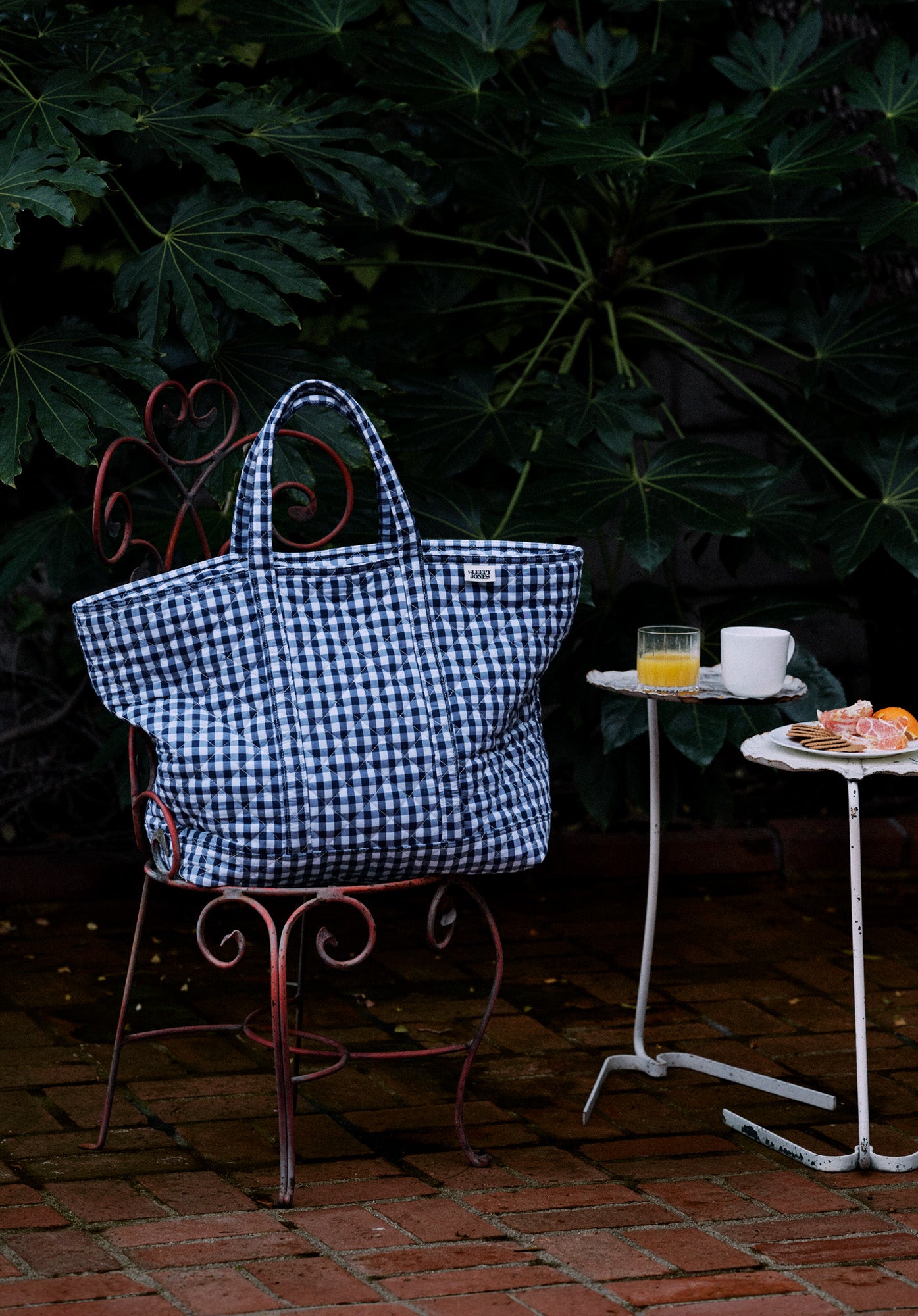 Quilted Gingham Weekender Bag - Stylish Travel Duffel for Women & Men - Perfect for Weekend Getaways, Gym, Work & Overnight Trips